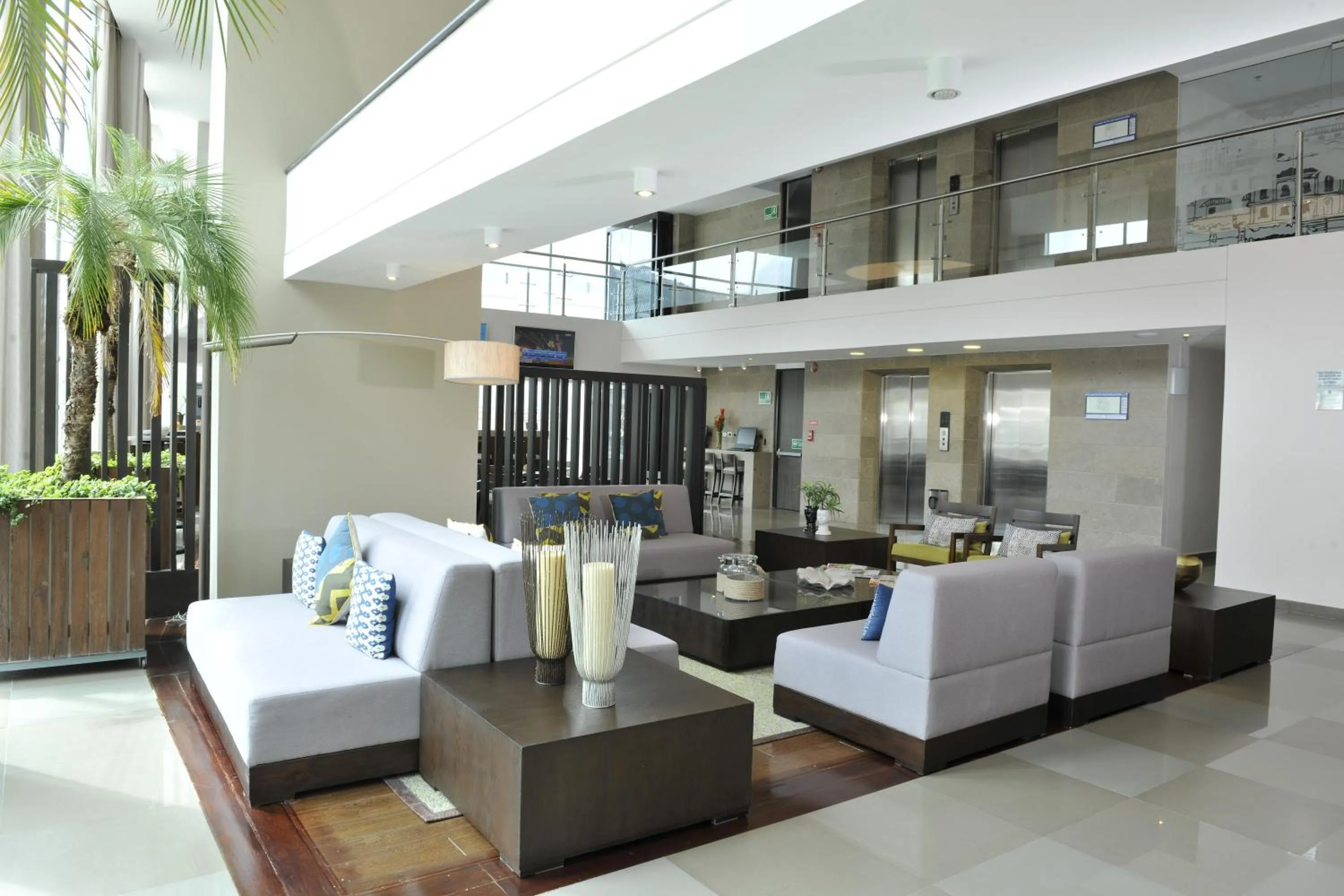 Lobby or reception in Hotel bh Usaquén