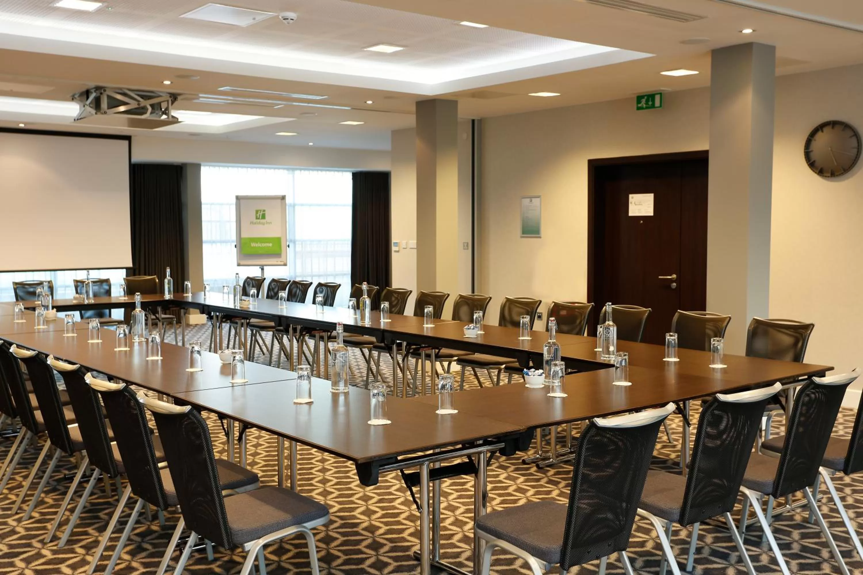 Meeting/conference room in Holiday Inn Southend by IHG