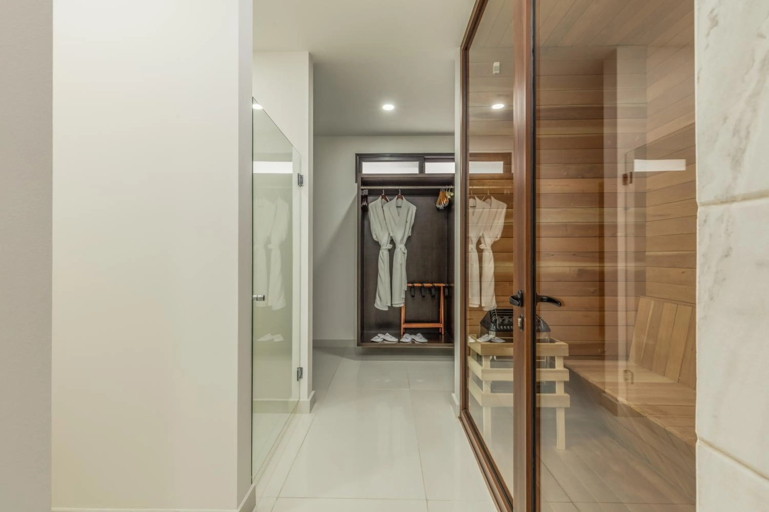 Shower in Serenity Hotel Boutique By Alsol