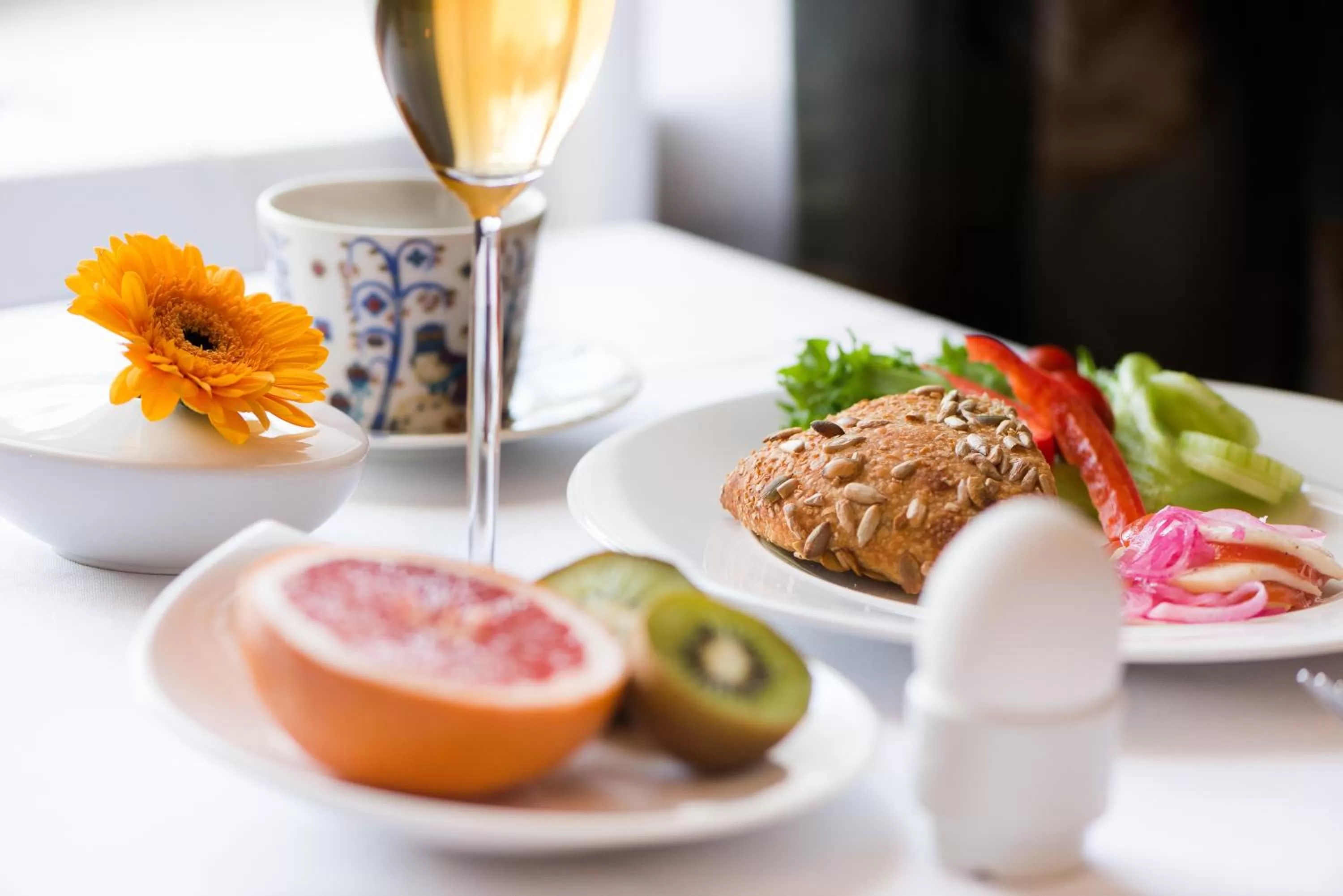 Buffet breakfast in Boutique Hotel Yöpuu