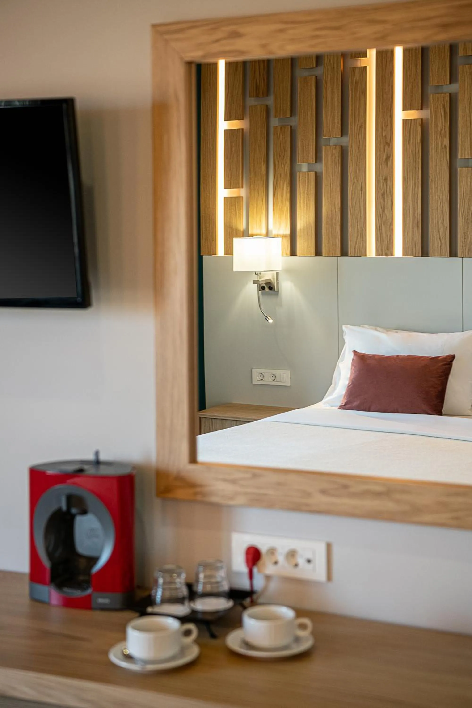 Coffee/tea facilities, Bed in Elia Bettolo Hotel