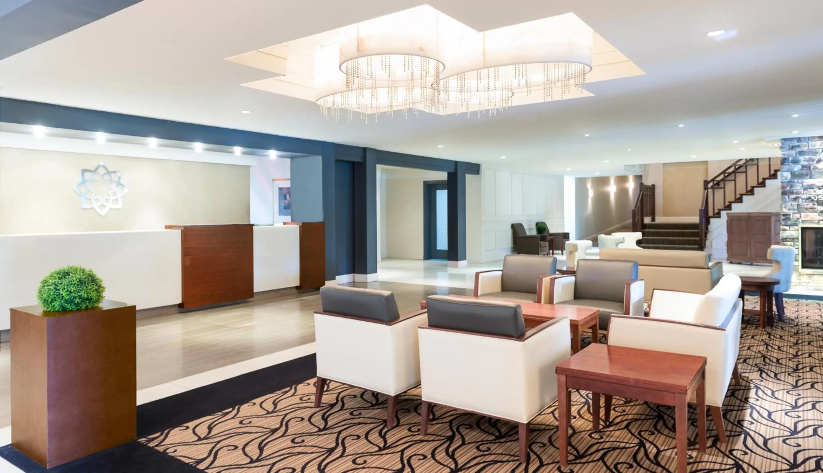 Lobby or reception in Manoir des Sables Hôtel & Golf