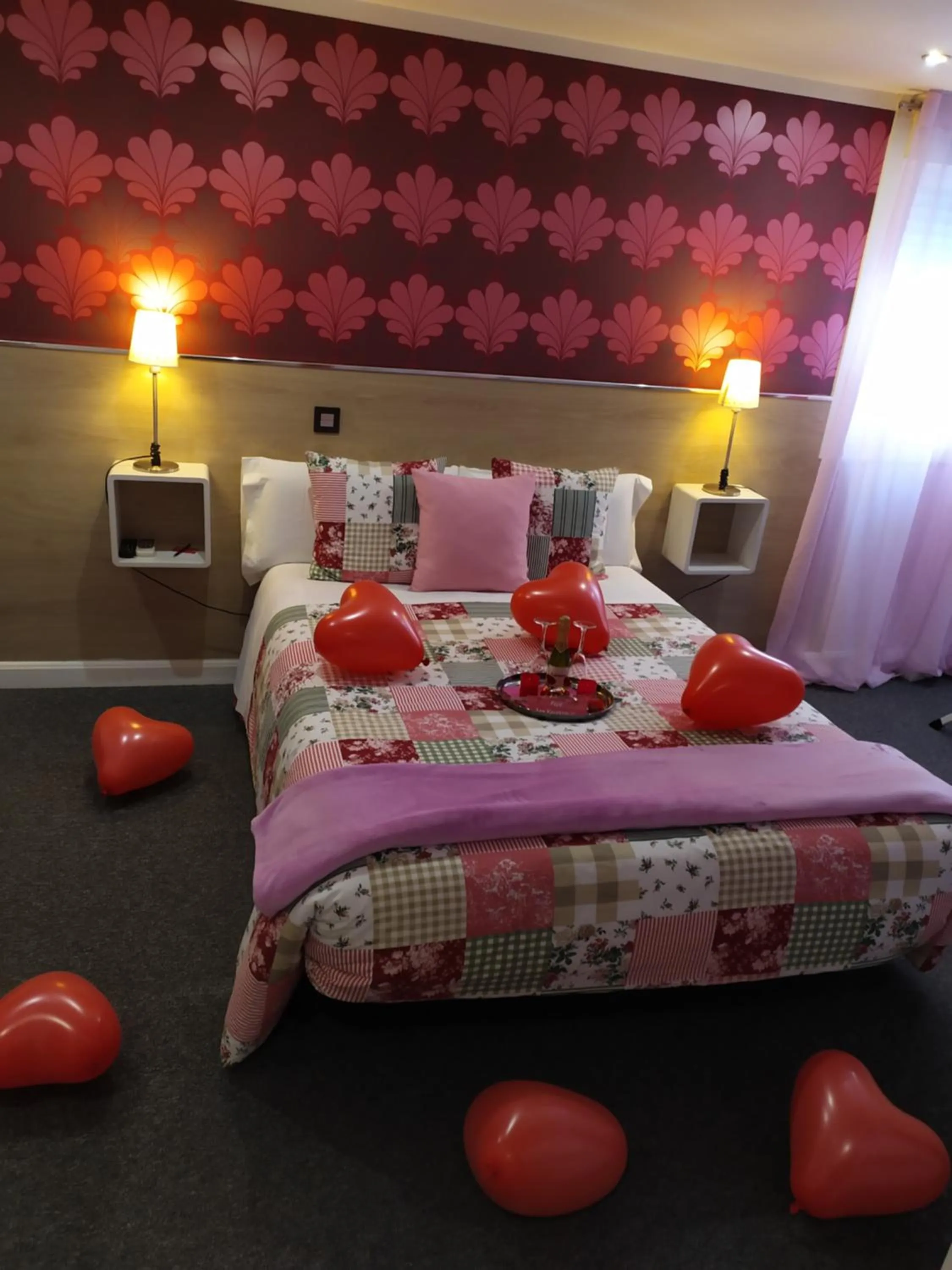 Photo of the whole room, Bed in Hostal Inn Madrid