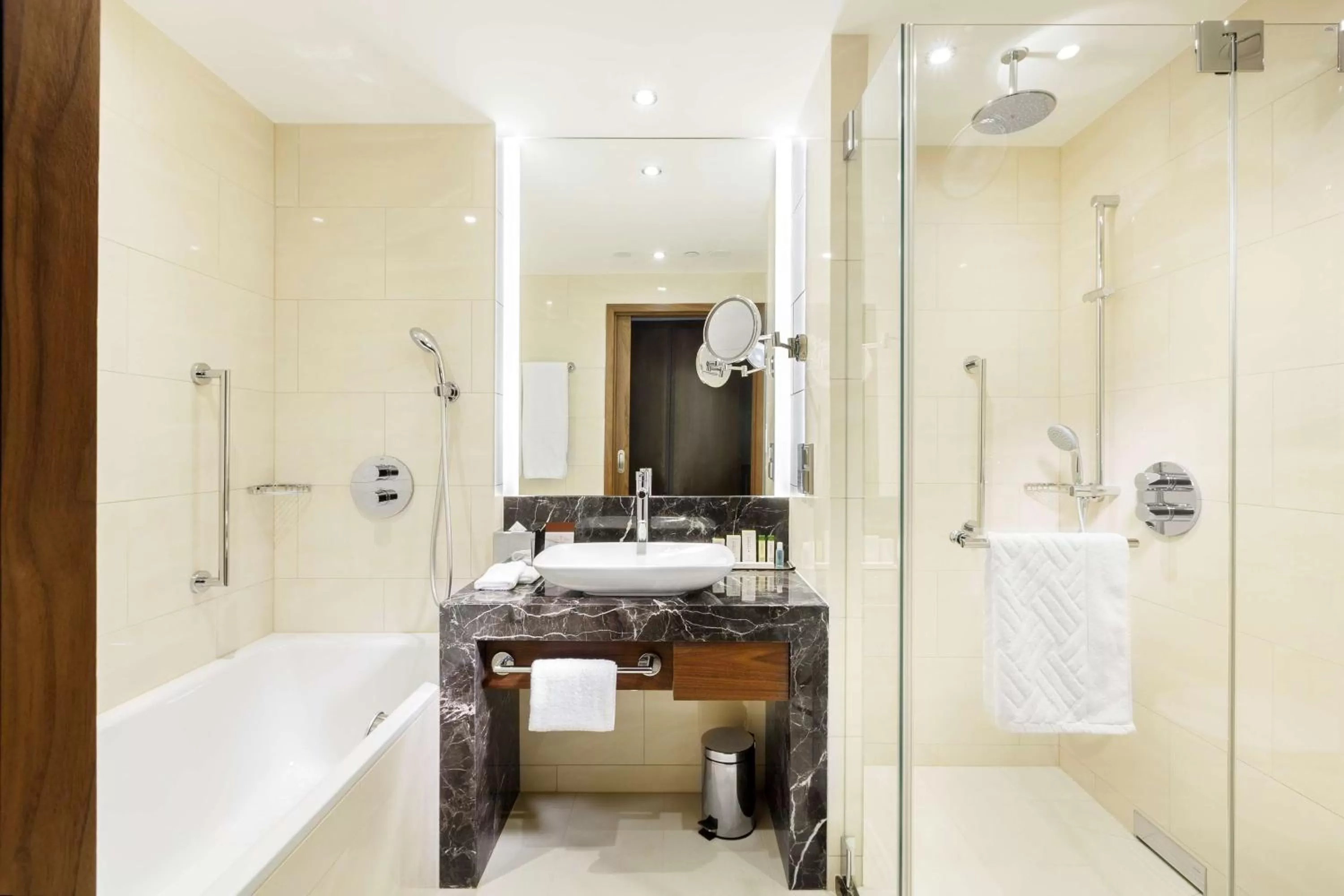 Bathroom in DoubleTree by Hilton Hotel & Conference Centre Warsaw