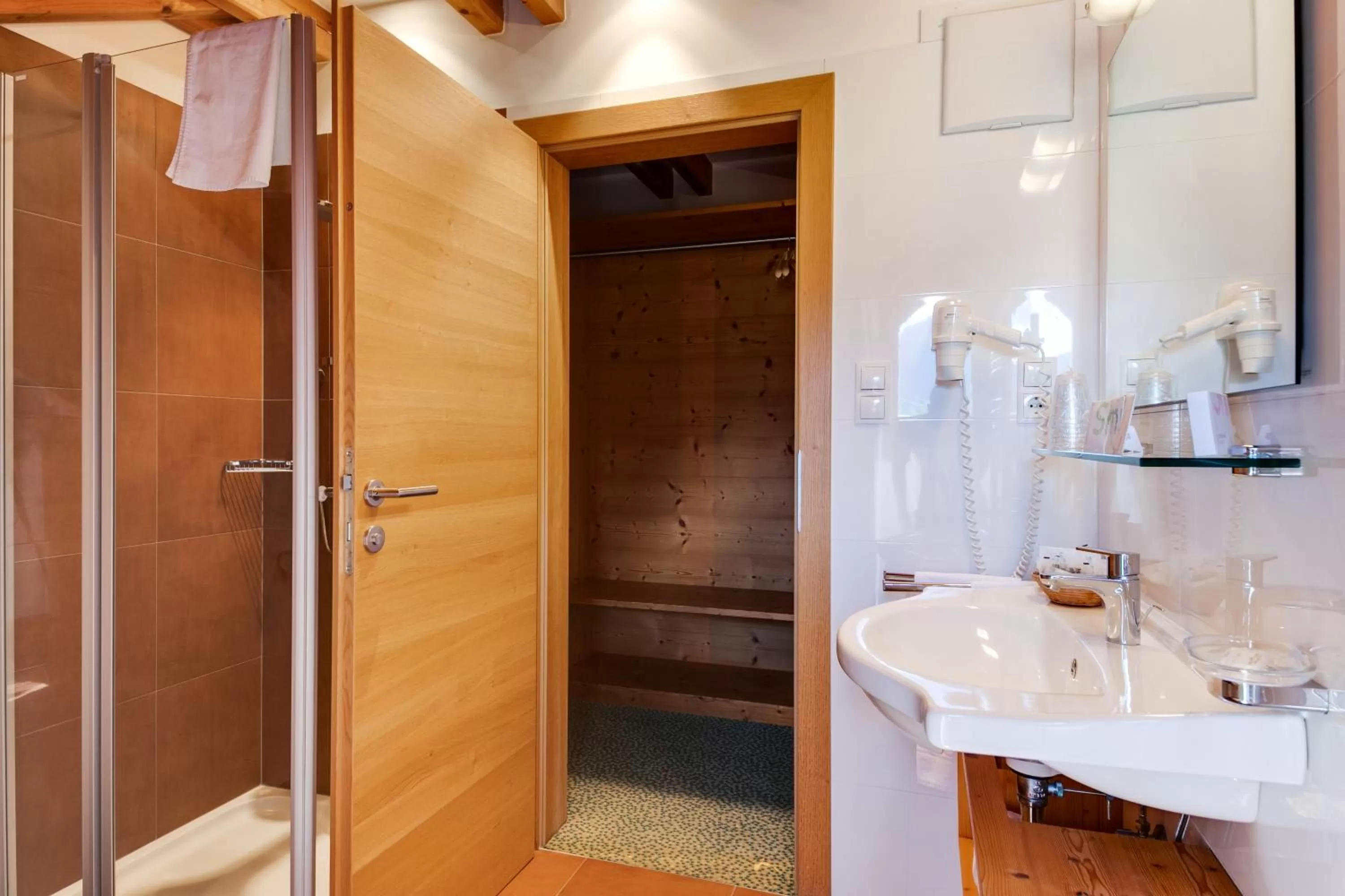 Shower, Bathroom in Smy Koflerhof Wellness & Spa Dolomiti