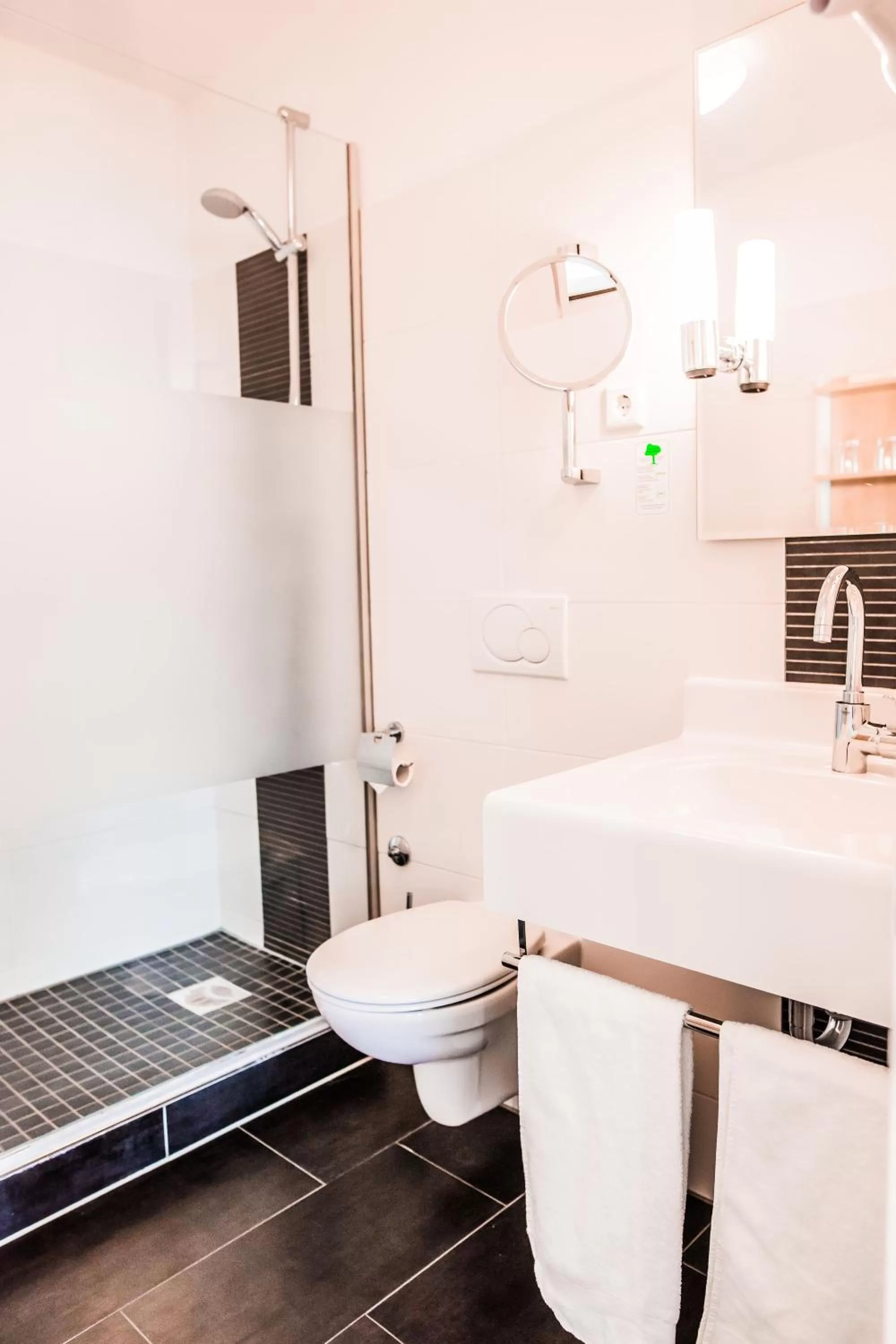 Bathroom in Hotel Martinihof