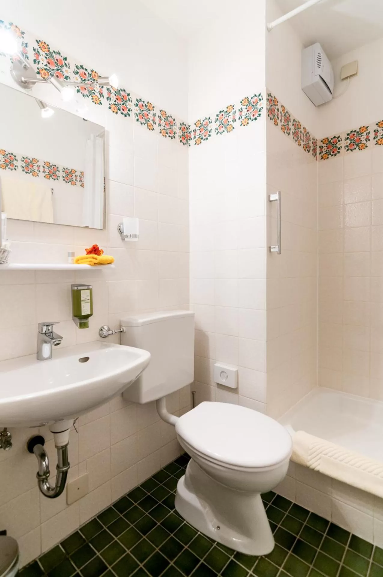 Bathroom in Hotel Effland -Sauna -Pool