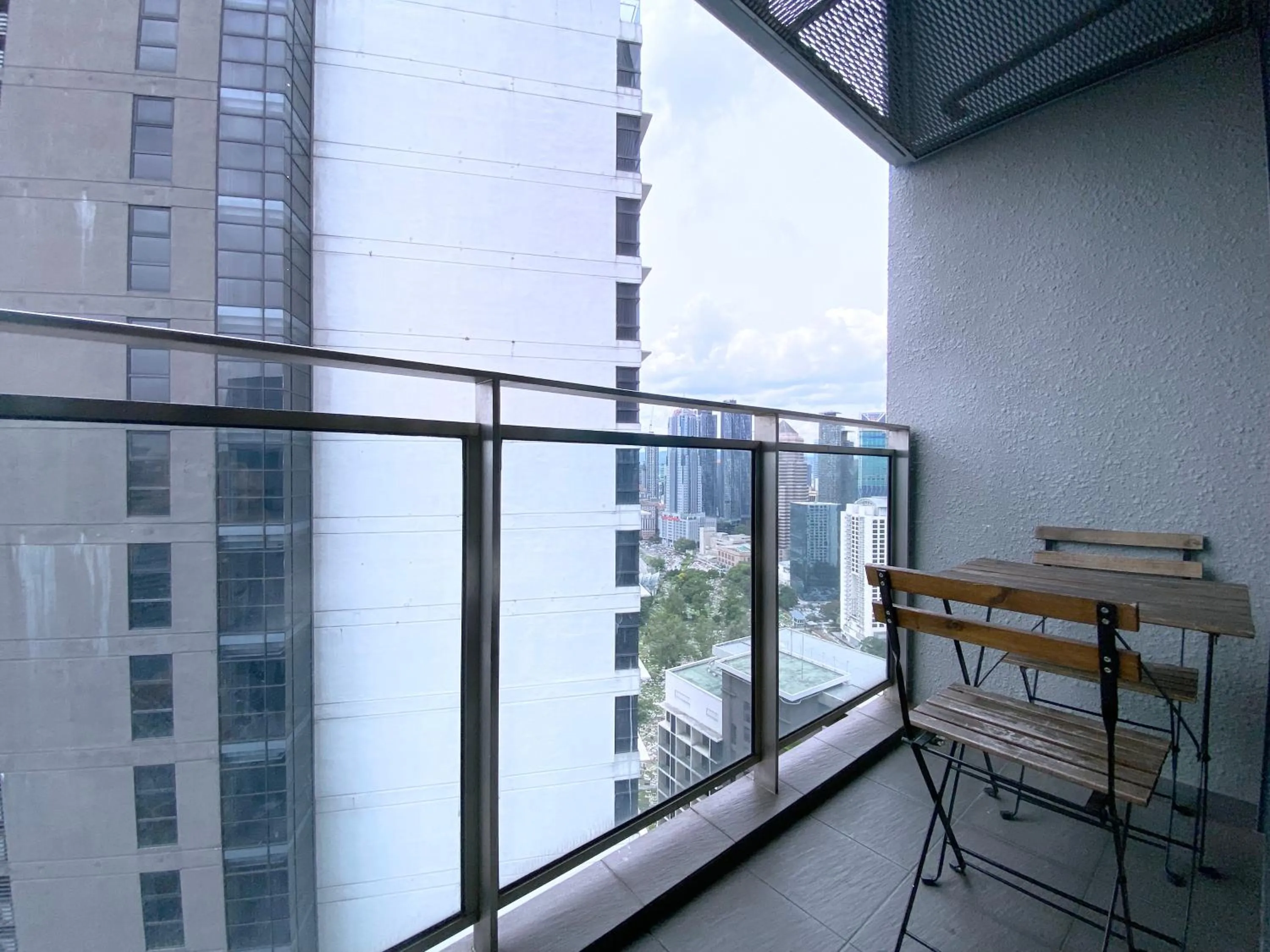 Mercu Summer Suite KLCC @ Penguin Homes