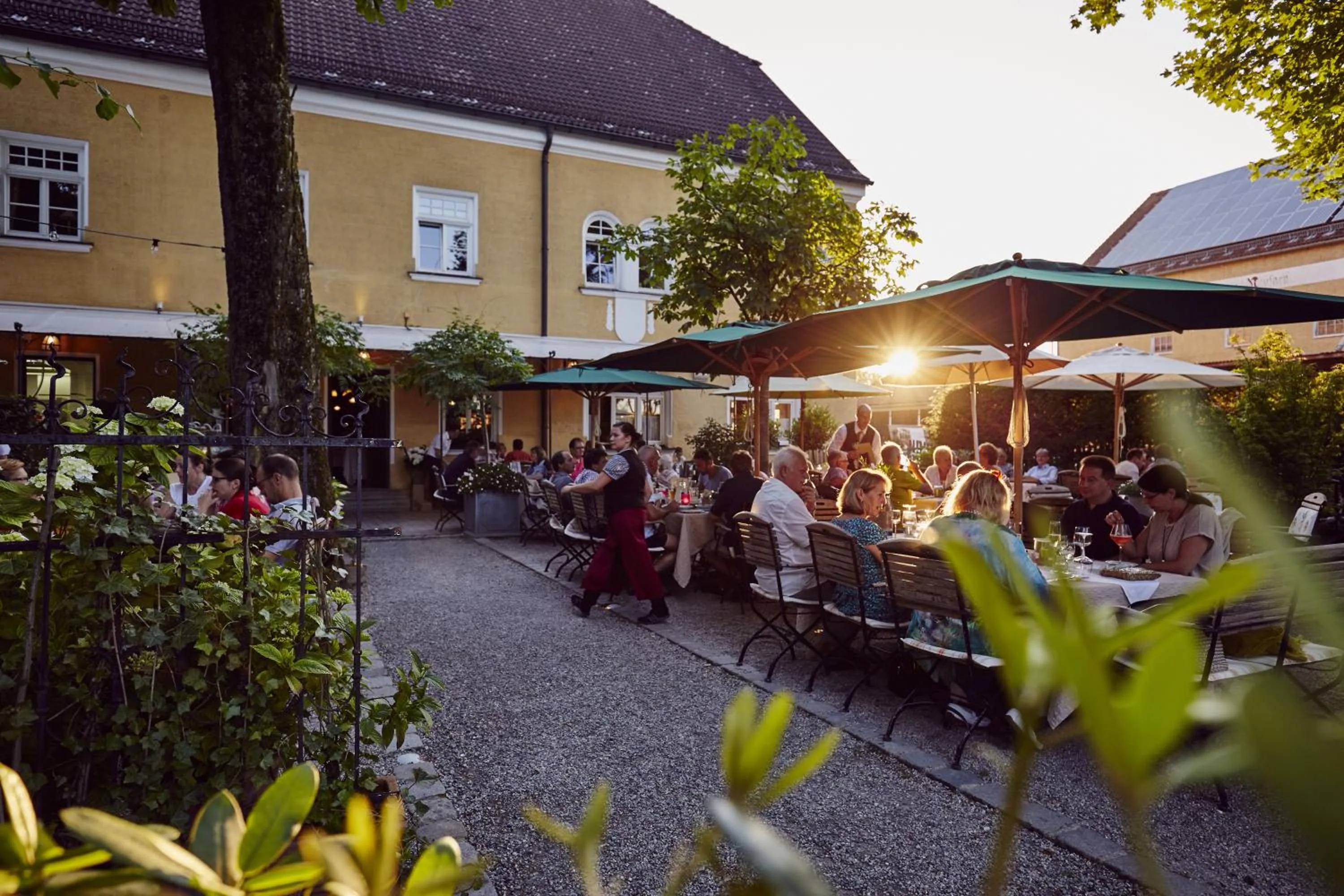 Restaurant/places to eat in Hotel Gutsgasthof Stangl