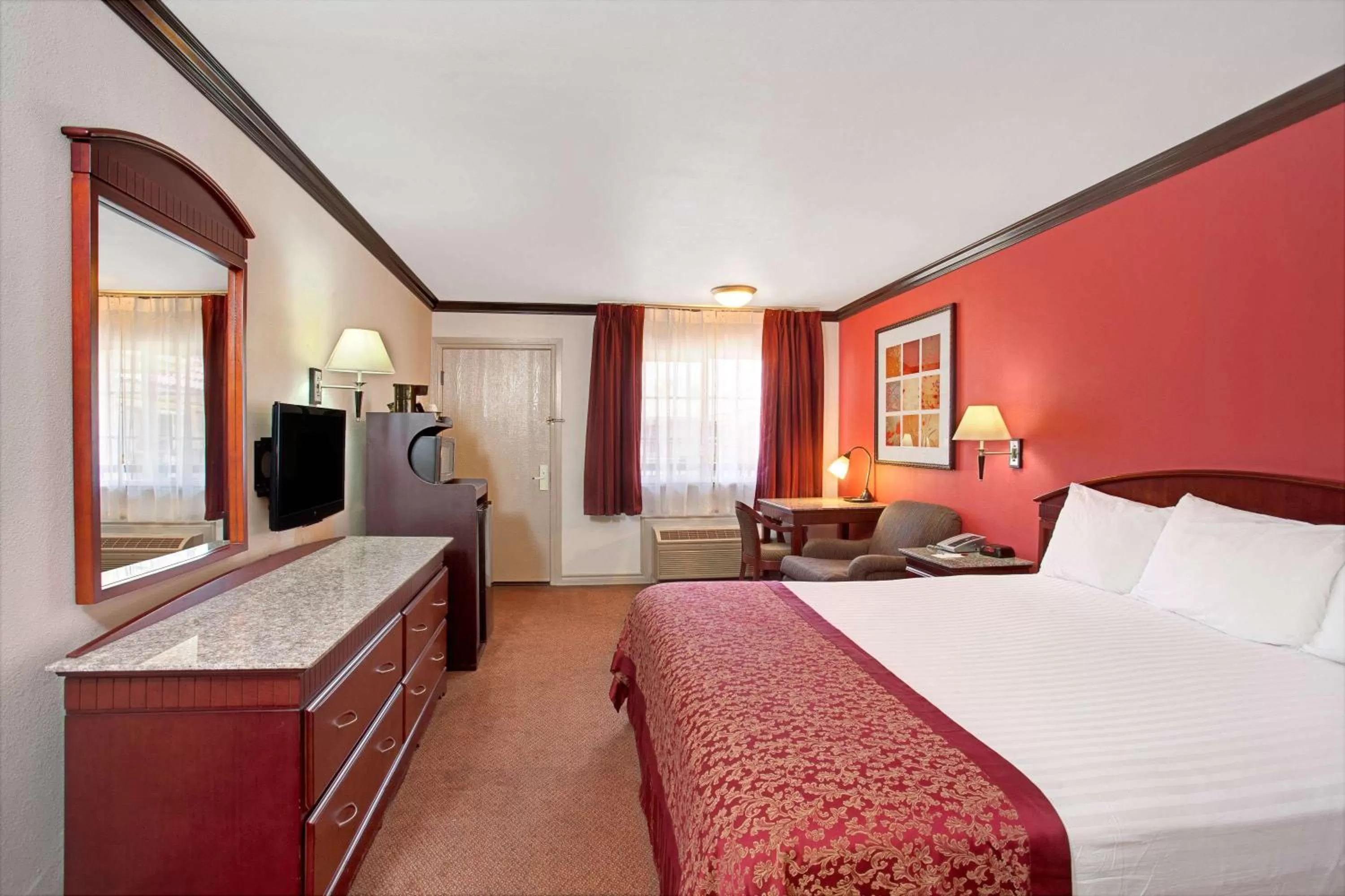 Photo of the whole room, Bed in Ramada by Wyndham Pasadena