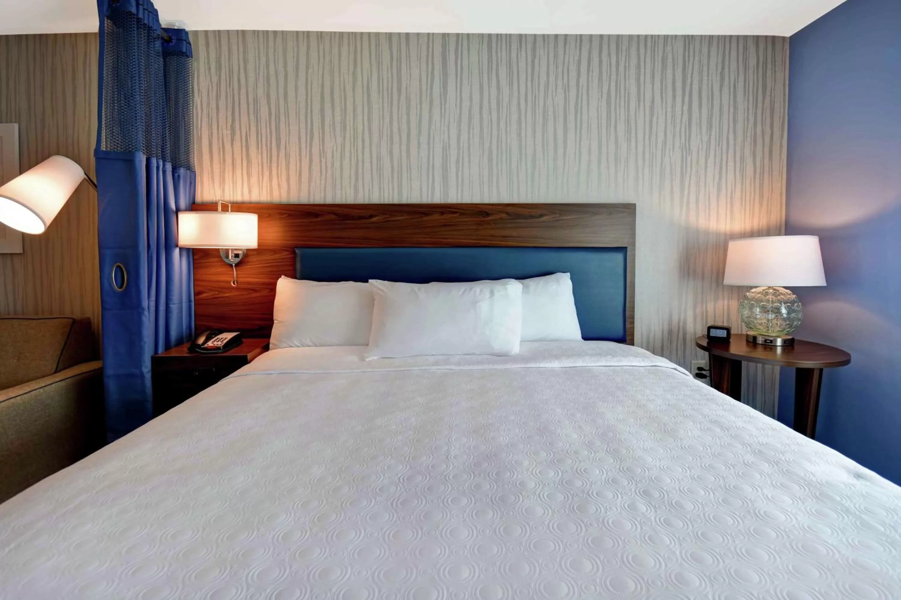 Bed in Home2 Suites by Hilton Atlanta Norcross