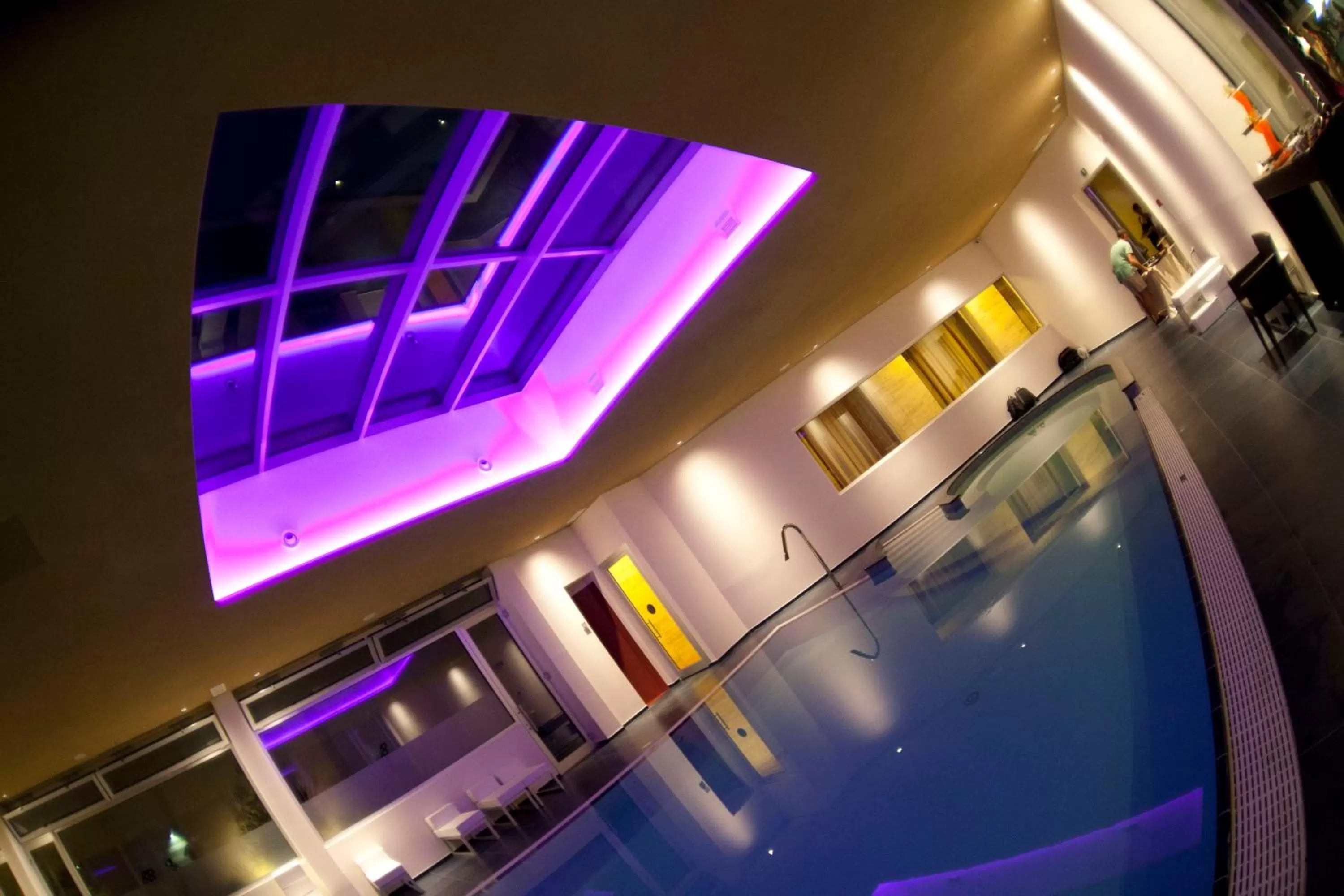 Swimming pool in Là Di Moret