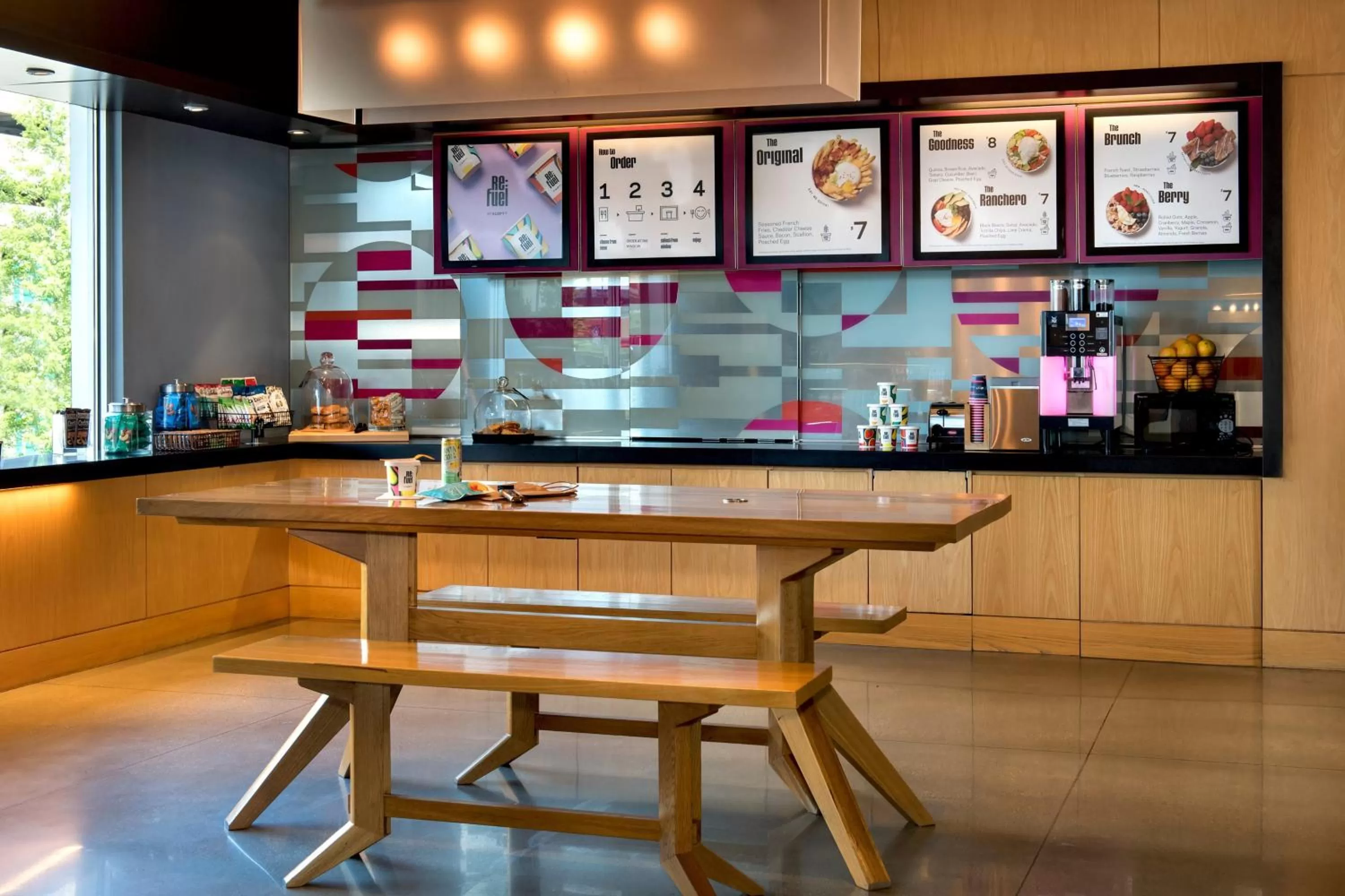 Restaurant/places to eat in Aloft Chicago O'Hare