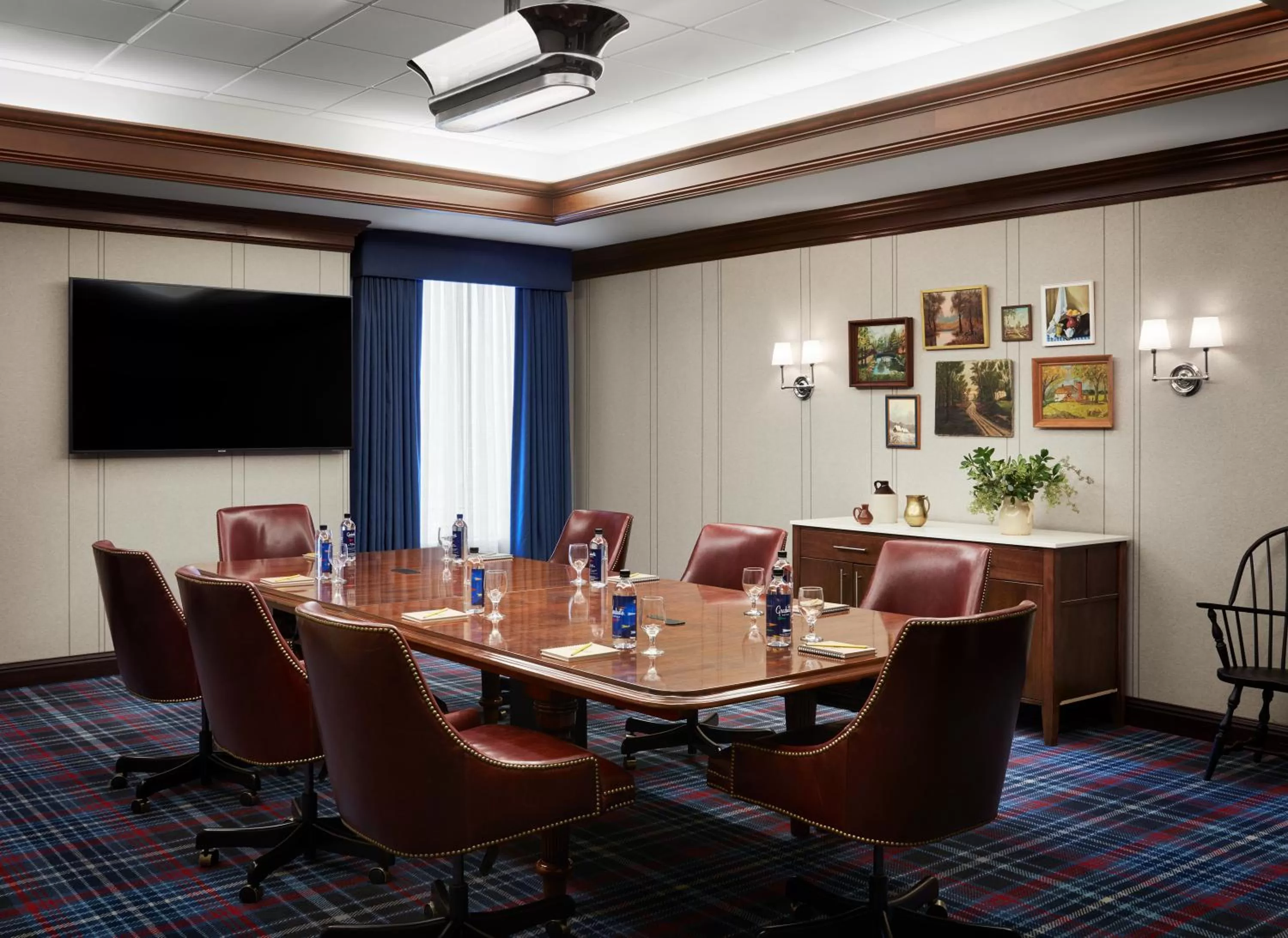 Meeting/conference room in Graduate by Hilton Storrs