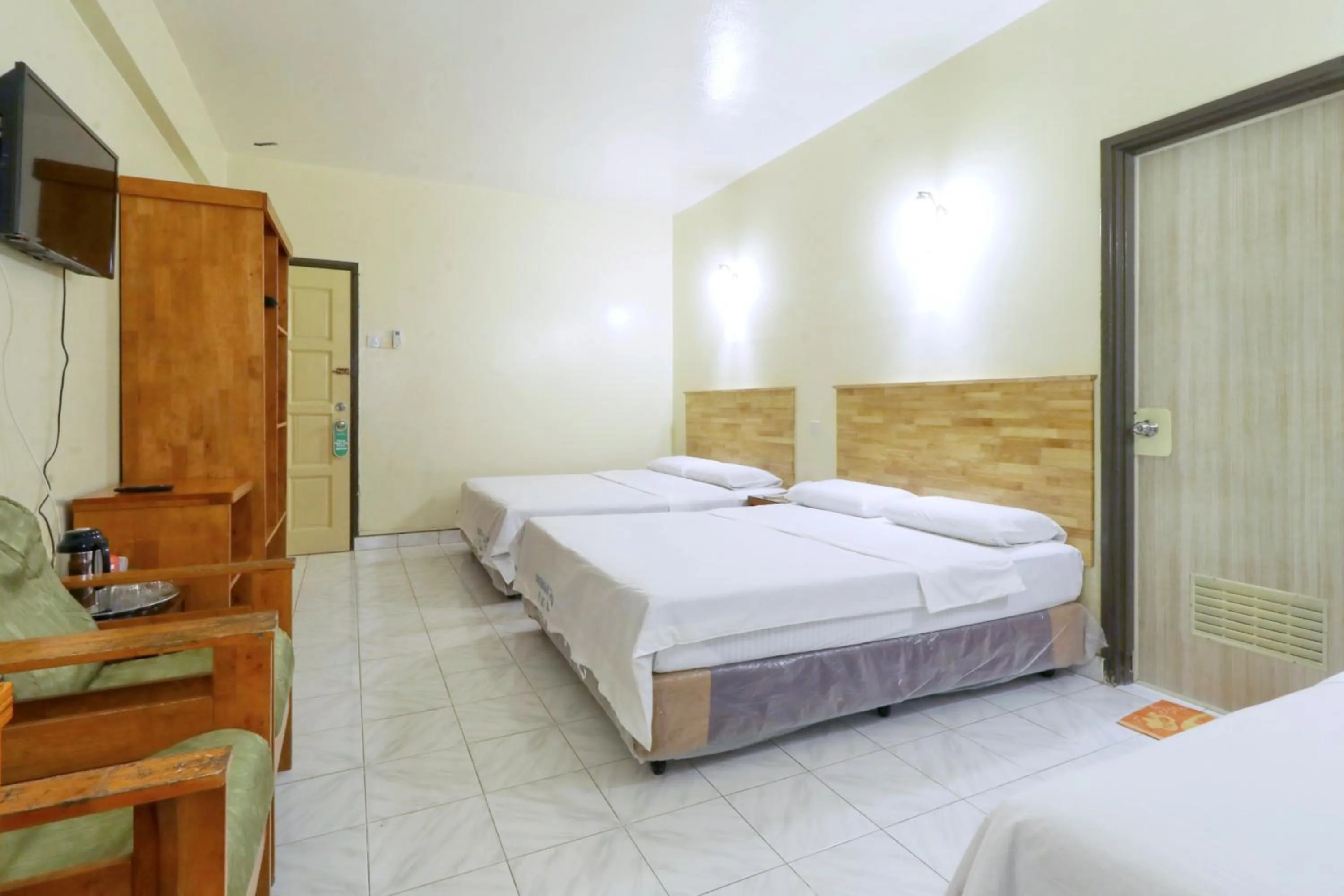 Bed in Nan Yeang Hotel Petaling Street