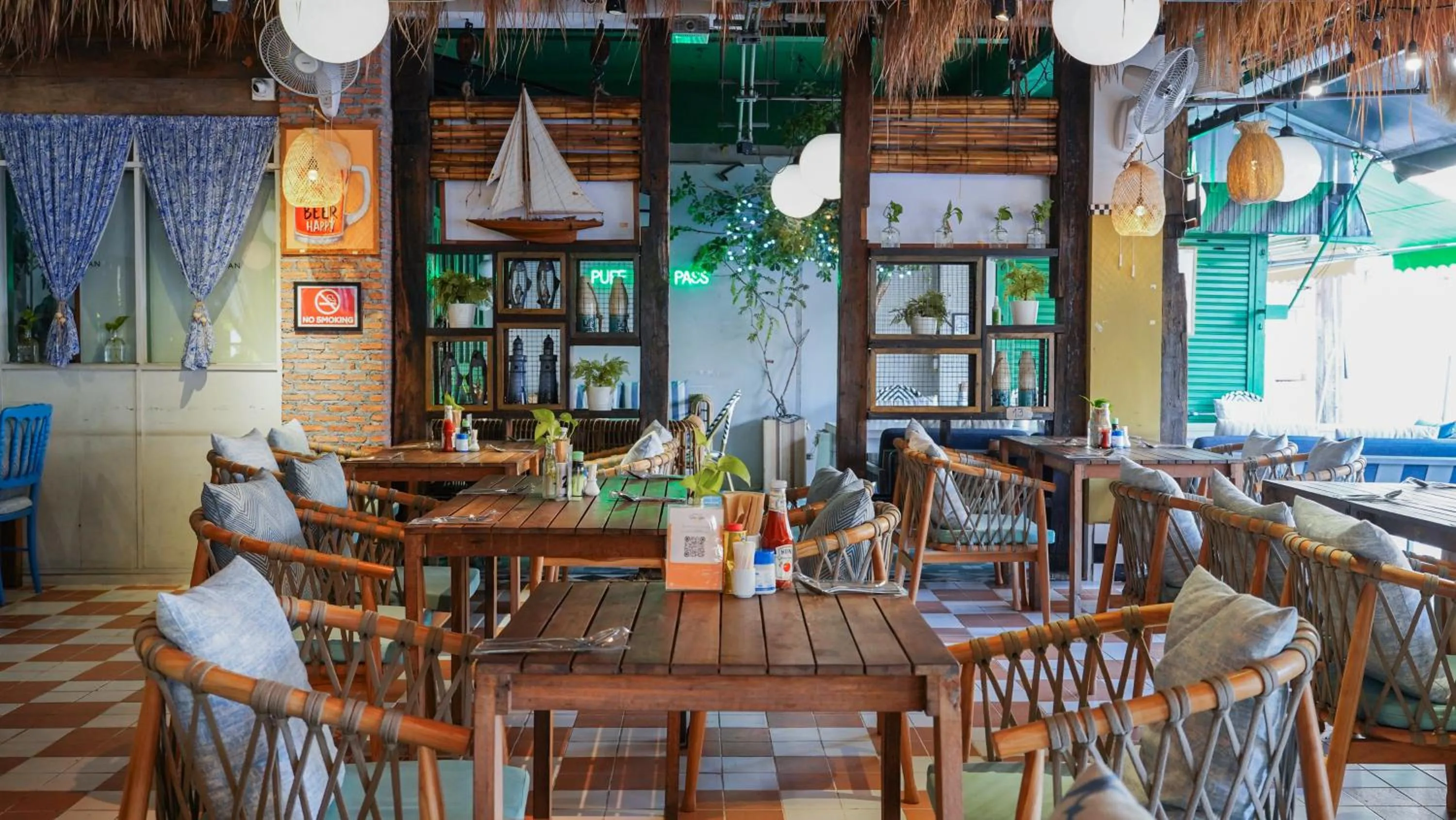 Restaurant/places to eat in Sugar Marina Hotel - FASHION - Kata Beach