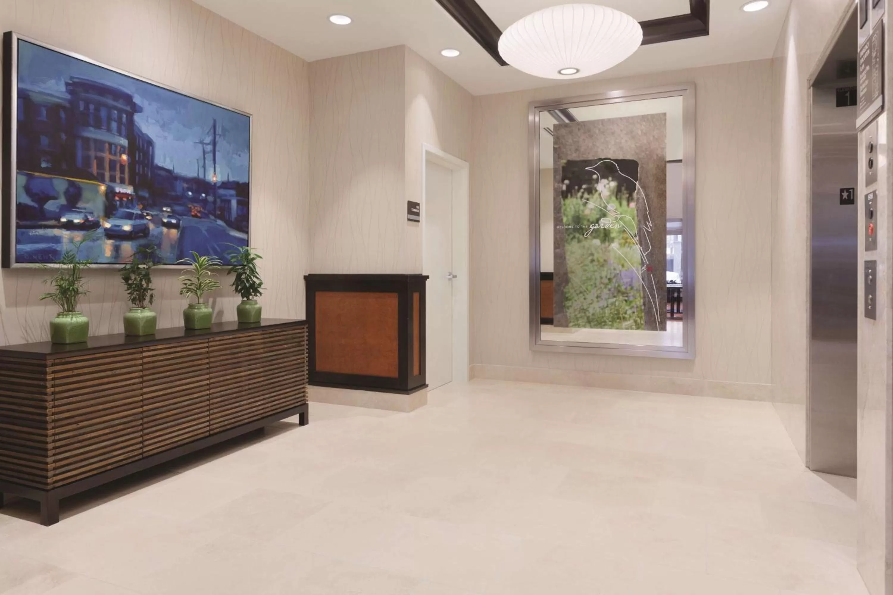 Lobby or reception in Hilton Garden Inn Falls Church