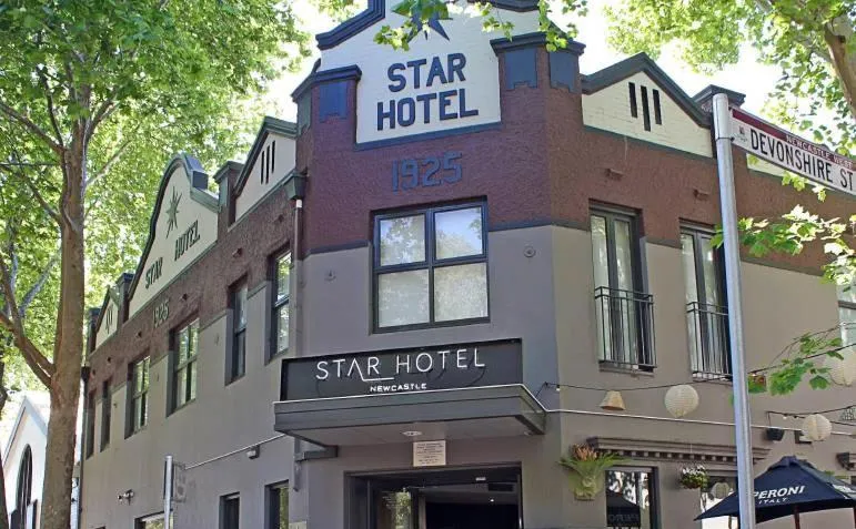 Restaurant/places to eat in The Star Apartments