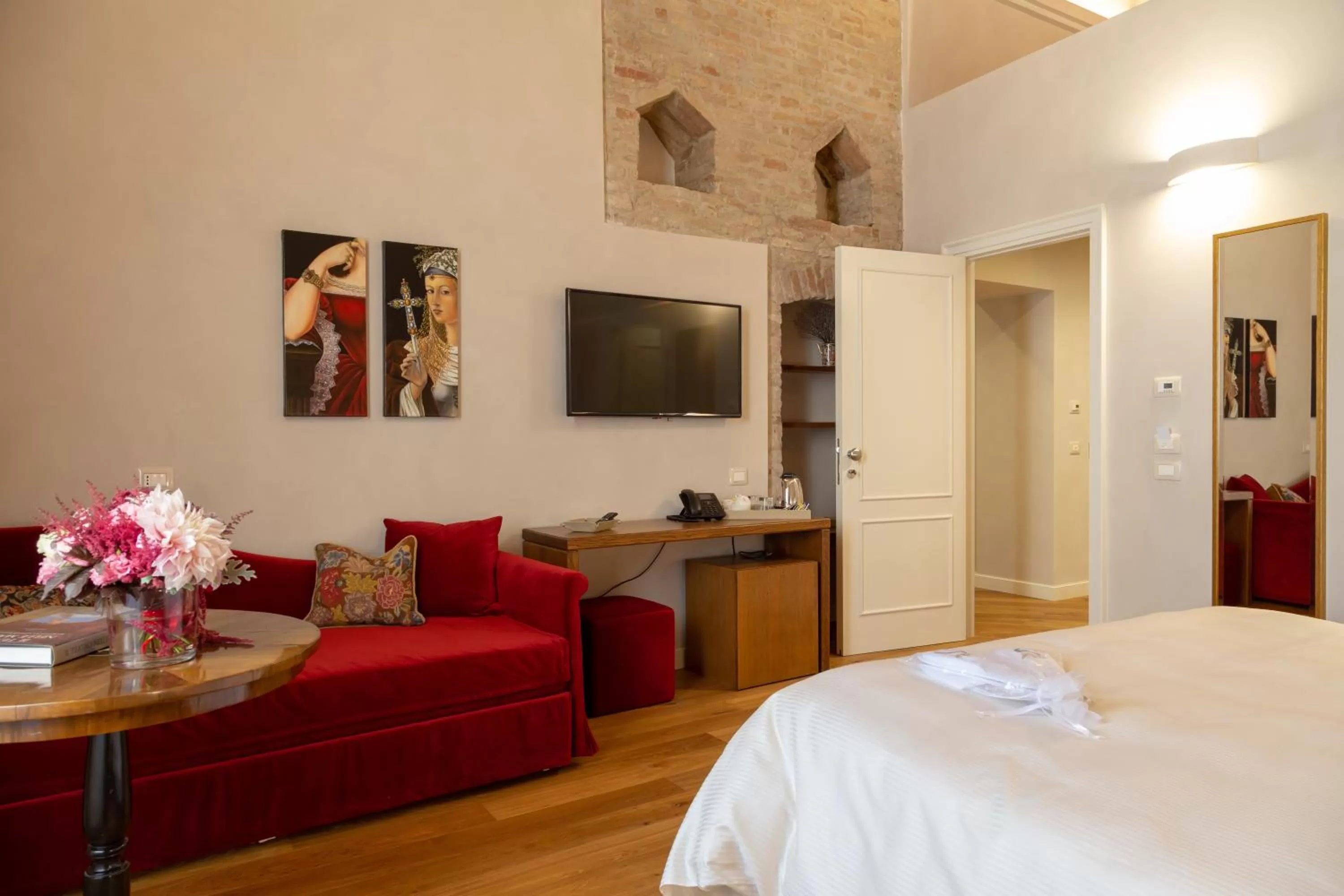 Photo of the whole room, Bed in Dimora Storica Lo Svevo