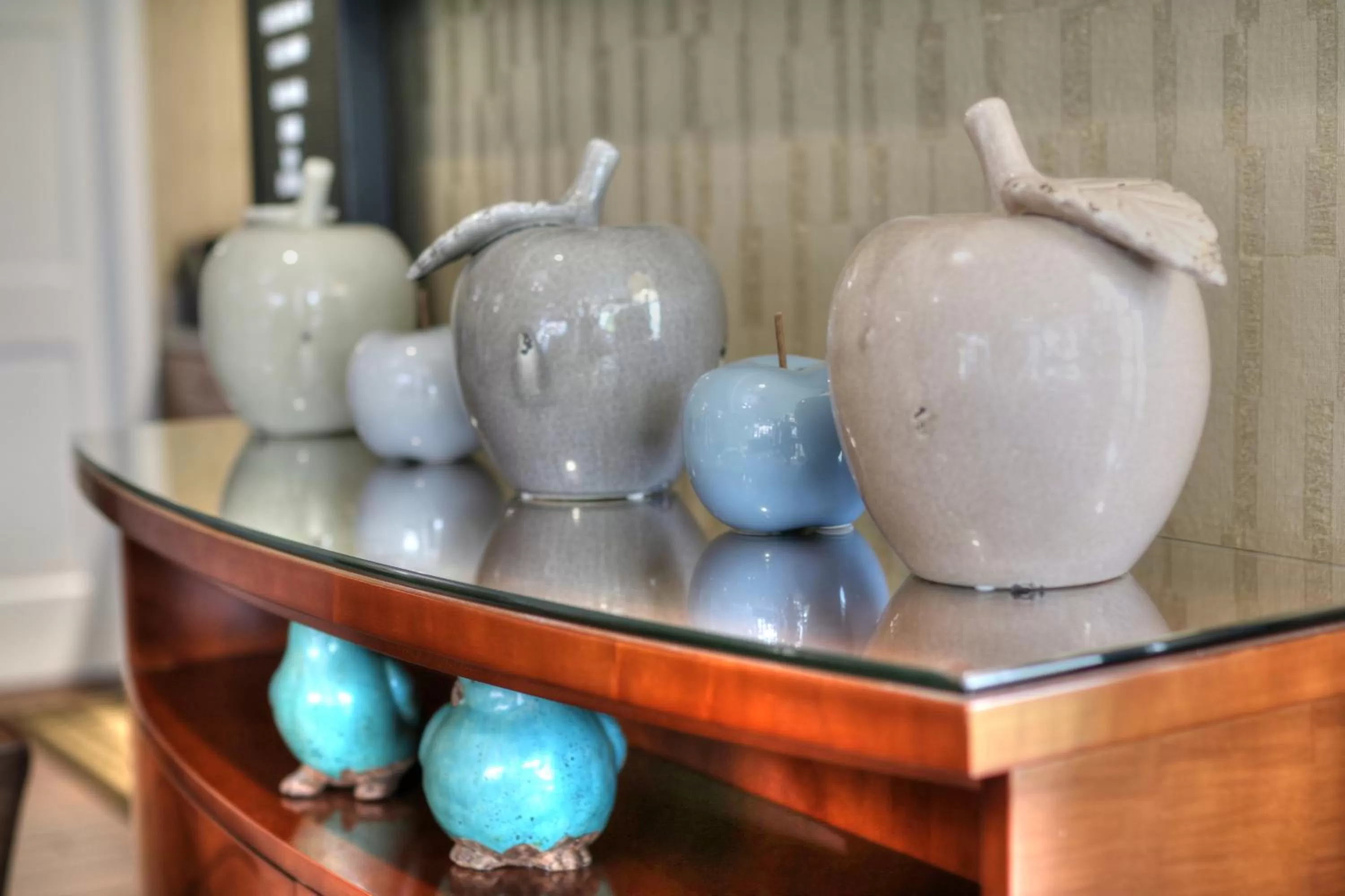 Decorative detail in The Inn at Apple Valley, an Ascend Collection Hotel