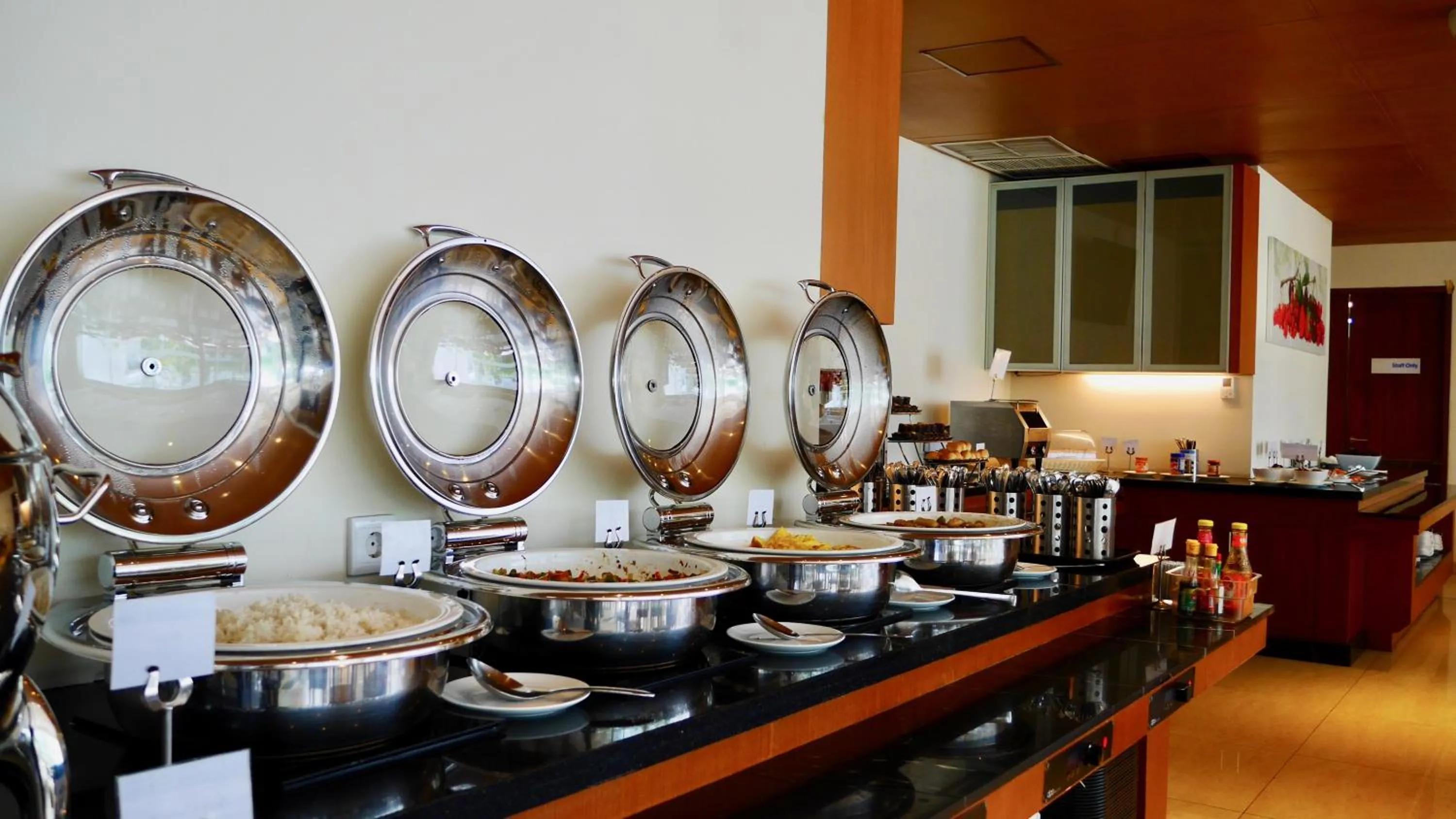 Restaurant/places to eat in Zia Hotel Kuta