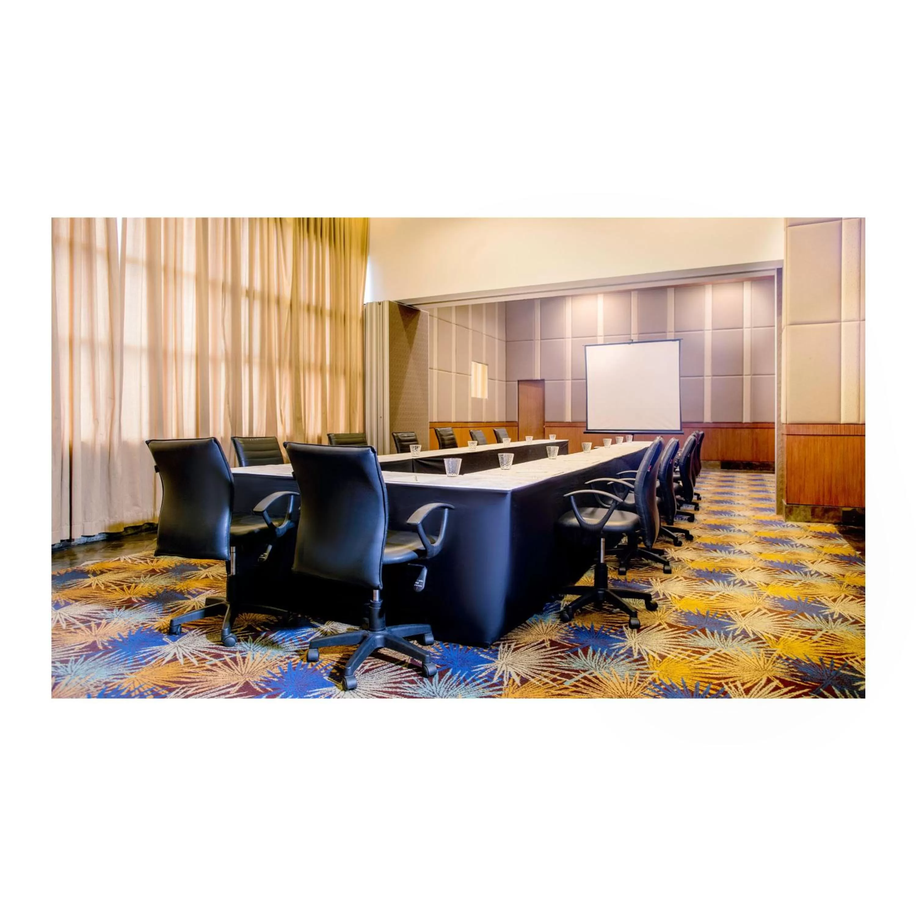 Meeting/conference room in Summit Ridge Tagaytay - Newly Renovated