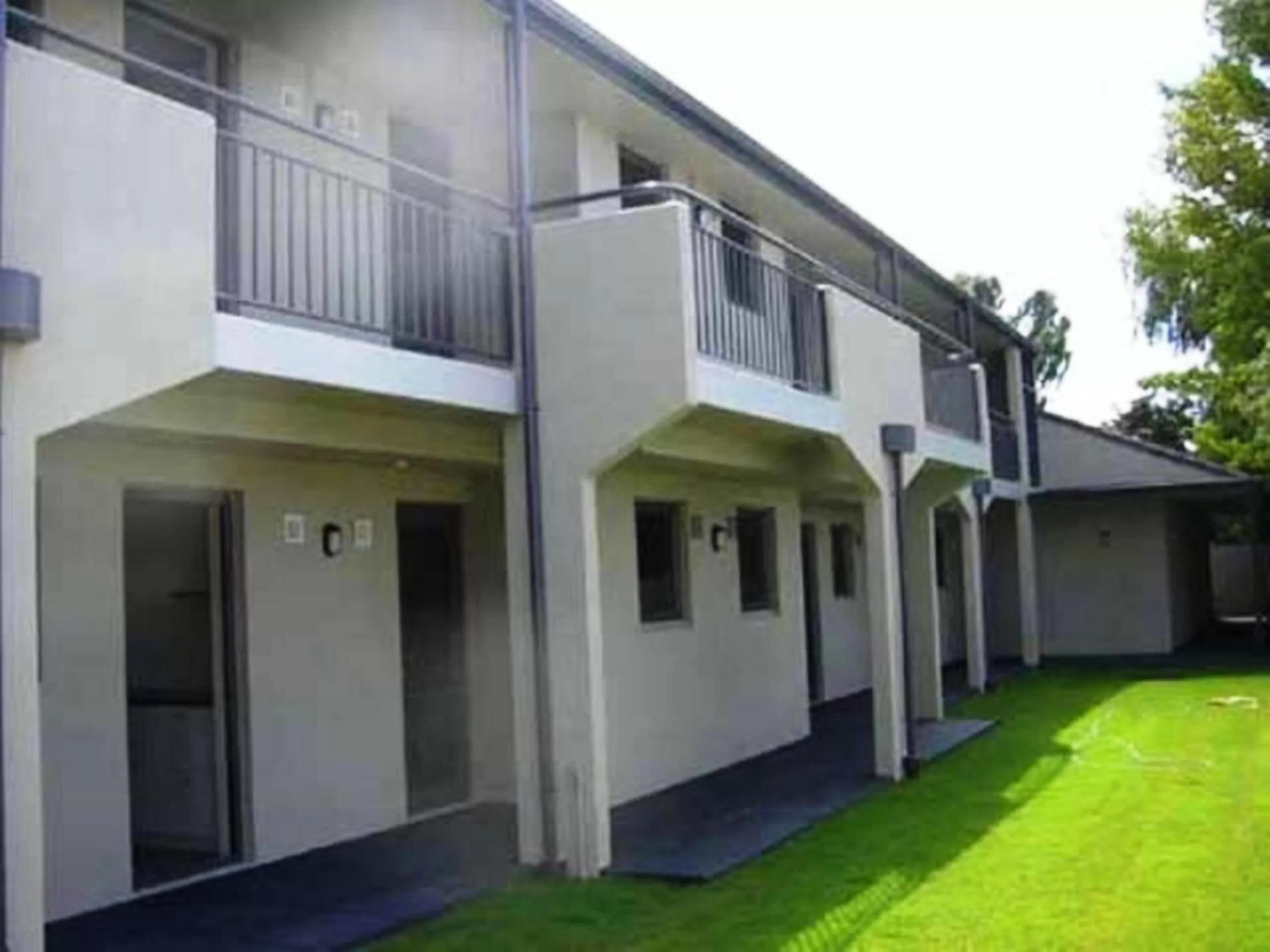 Area and facilities in Azena Suites & Apartment