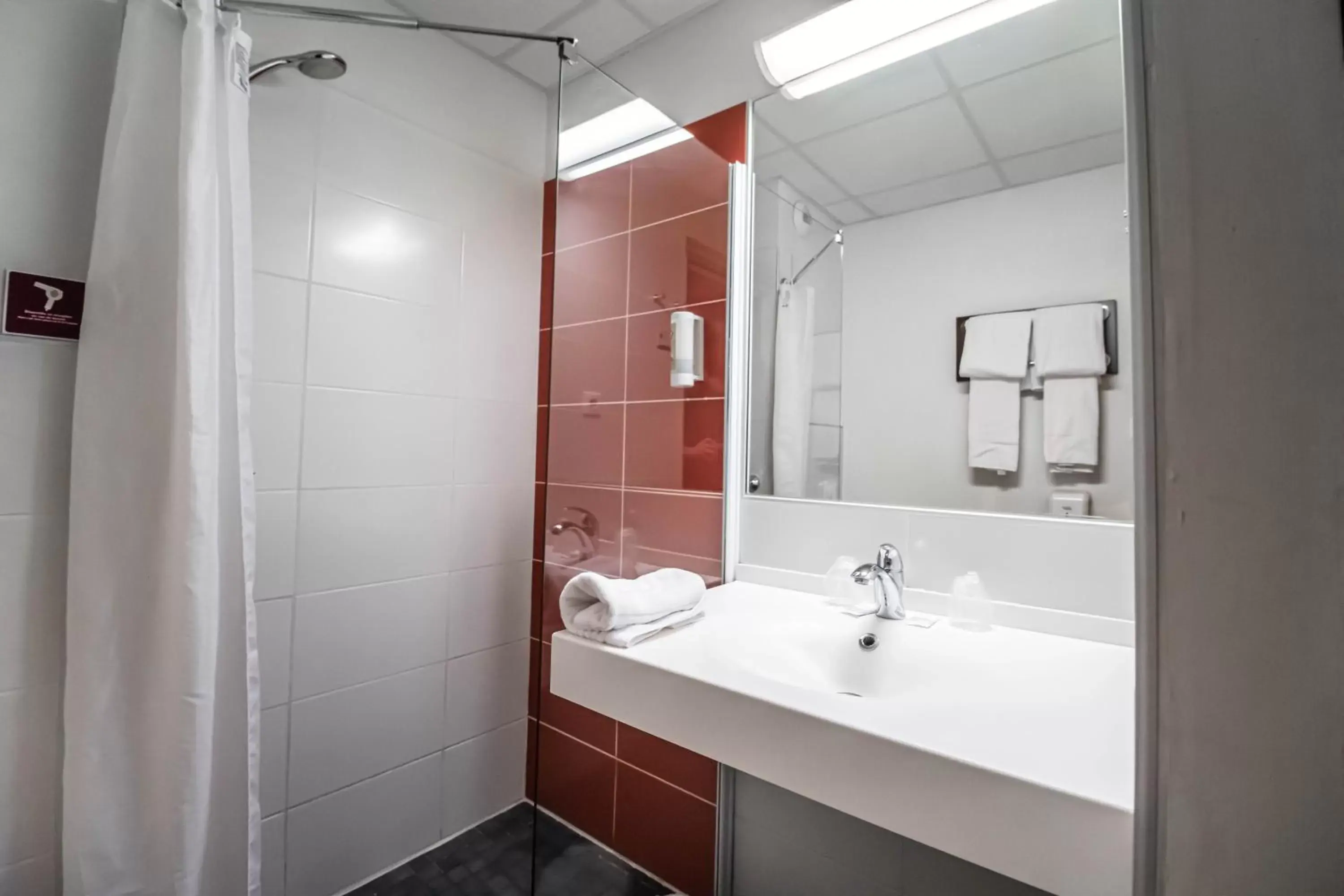 Twin Room in B&B HOTEL Agen Castelculier Twin Room in B&B HOTEL Agen Castelculier