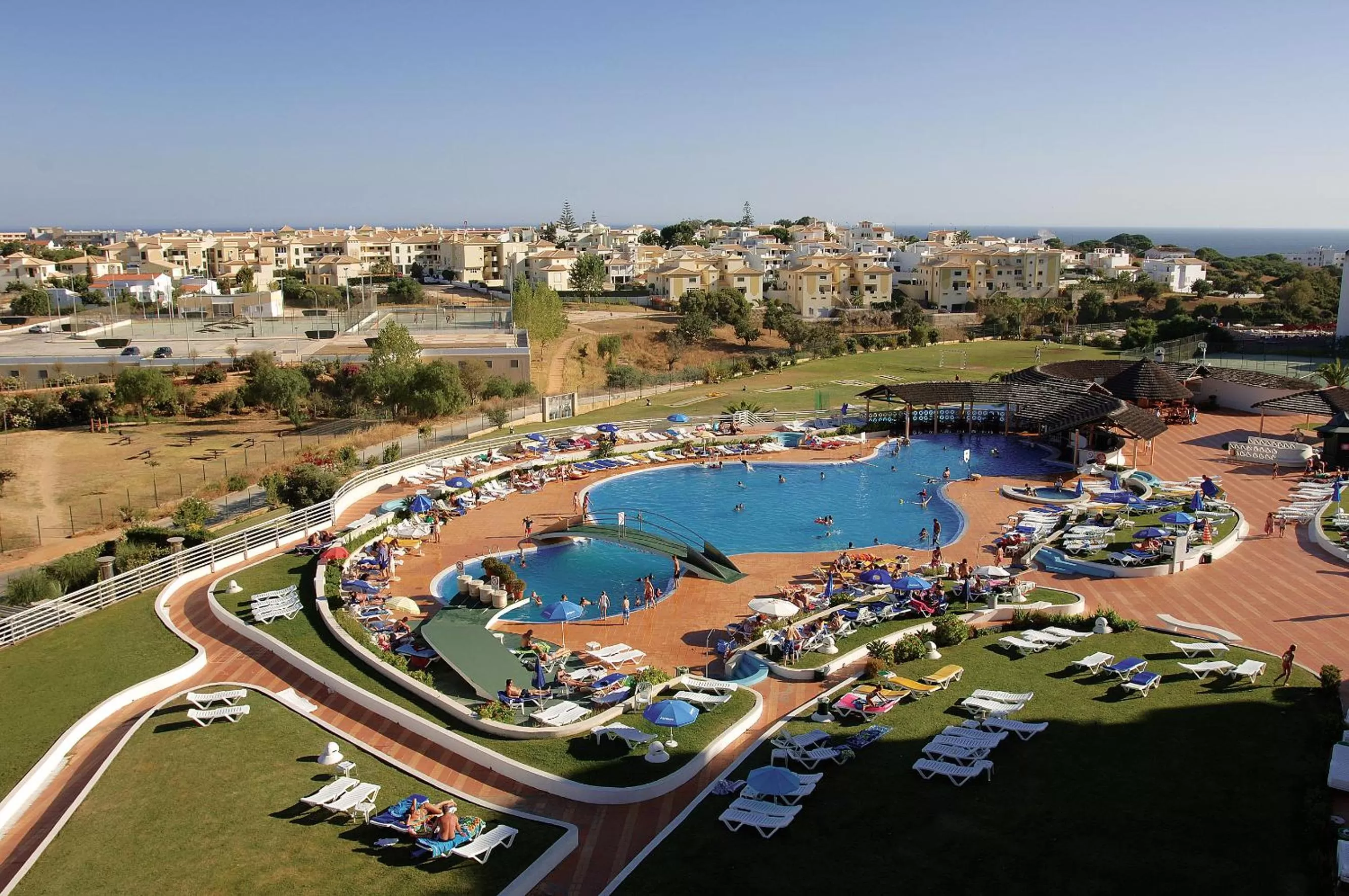 Swimming pool in Hotel Apartamento Paraiso De Albufeira