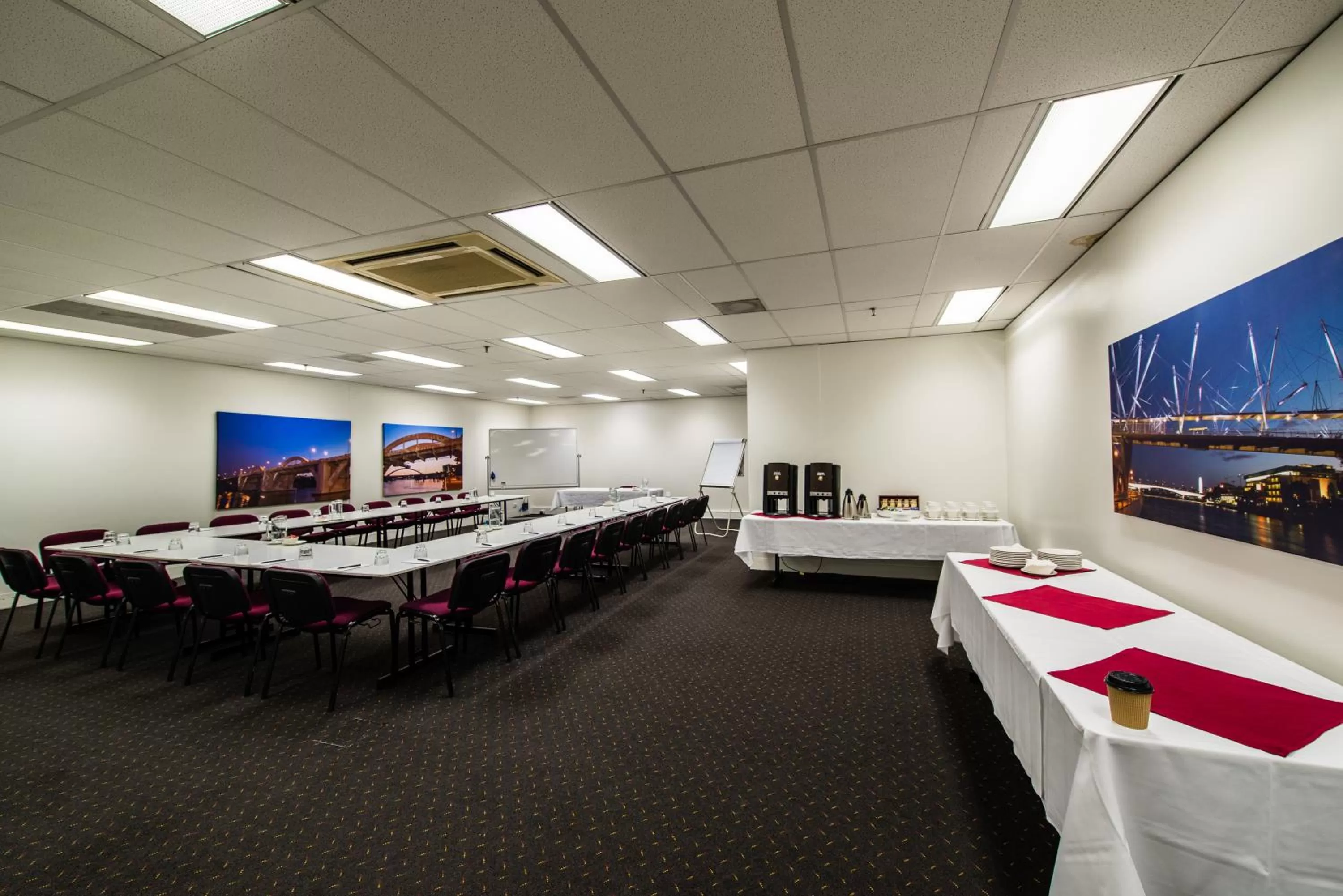 Business facilities in George Hotel Brisbane, Independent Collection by EVT