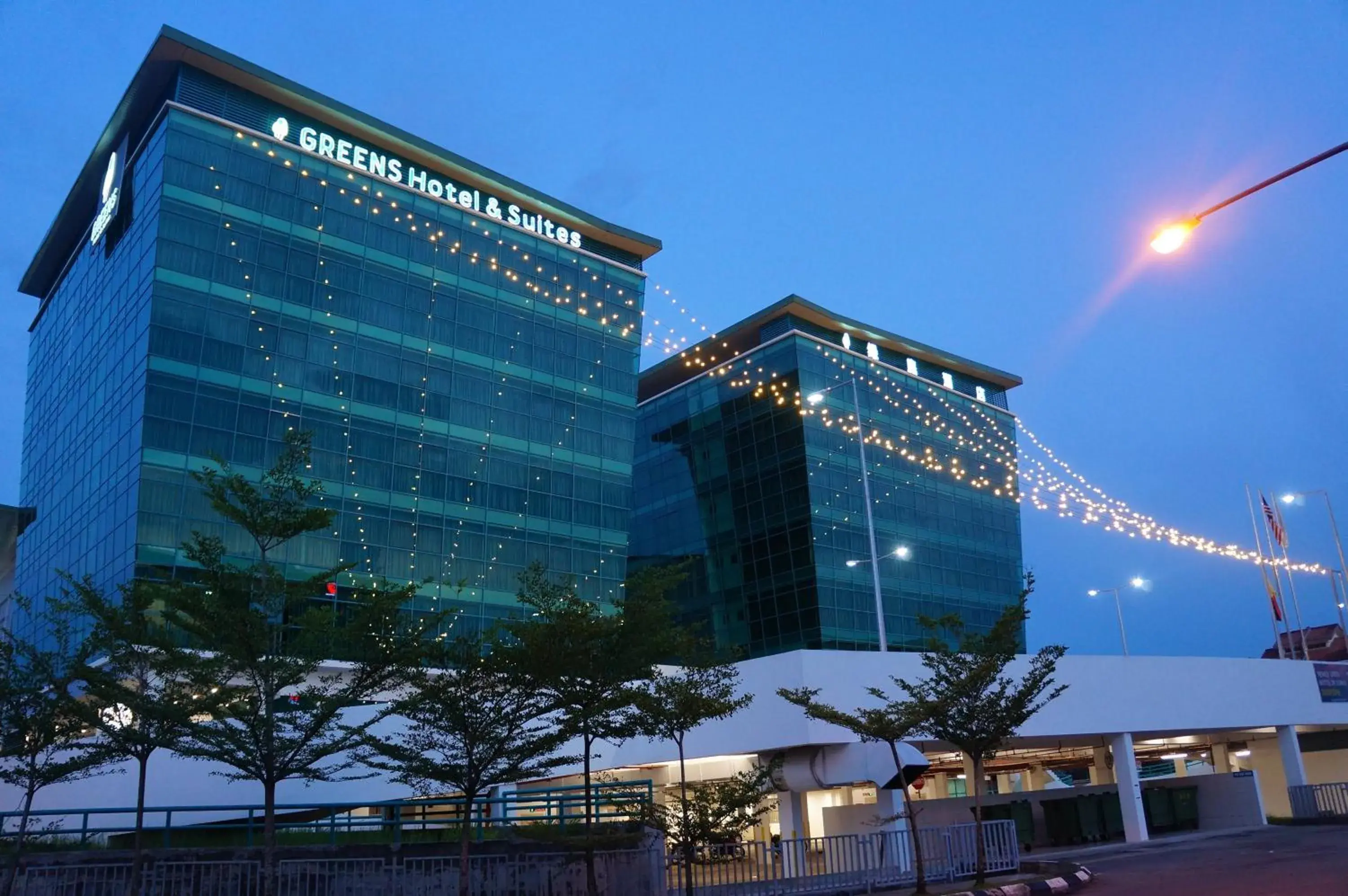 Greens Hotel & Suites Greens Hotel & Suites