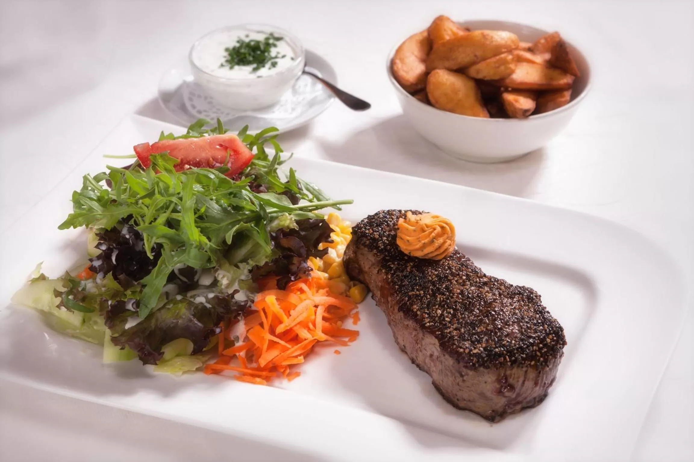 Food and drinks in Hotel Hachinger Hof