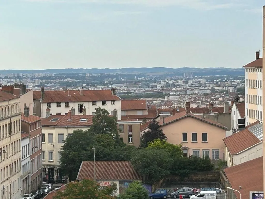City view in Hôtel de la Croix-Rousse
