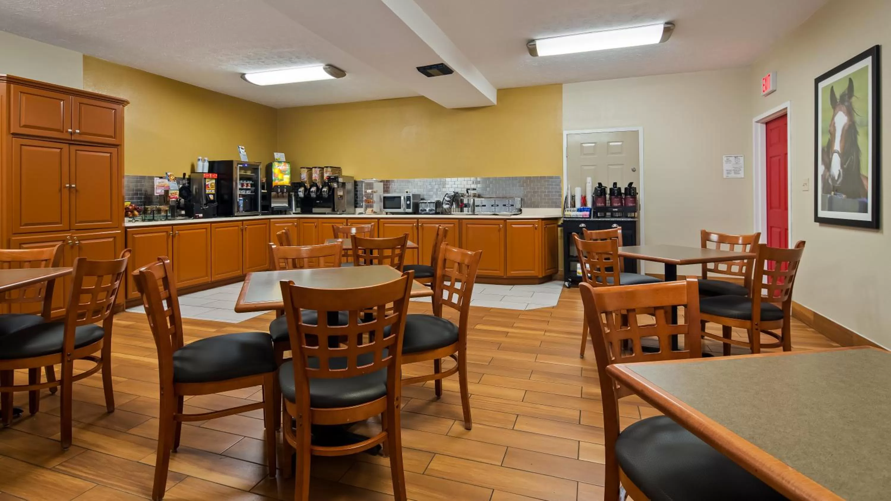 American breakfast in Best Western Paris Inn