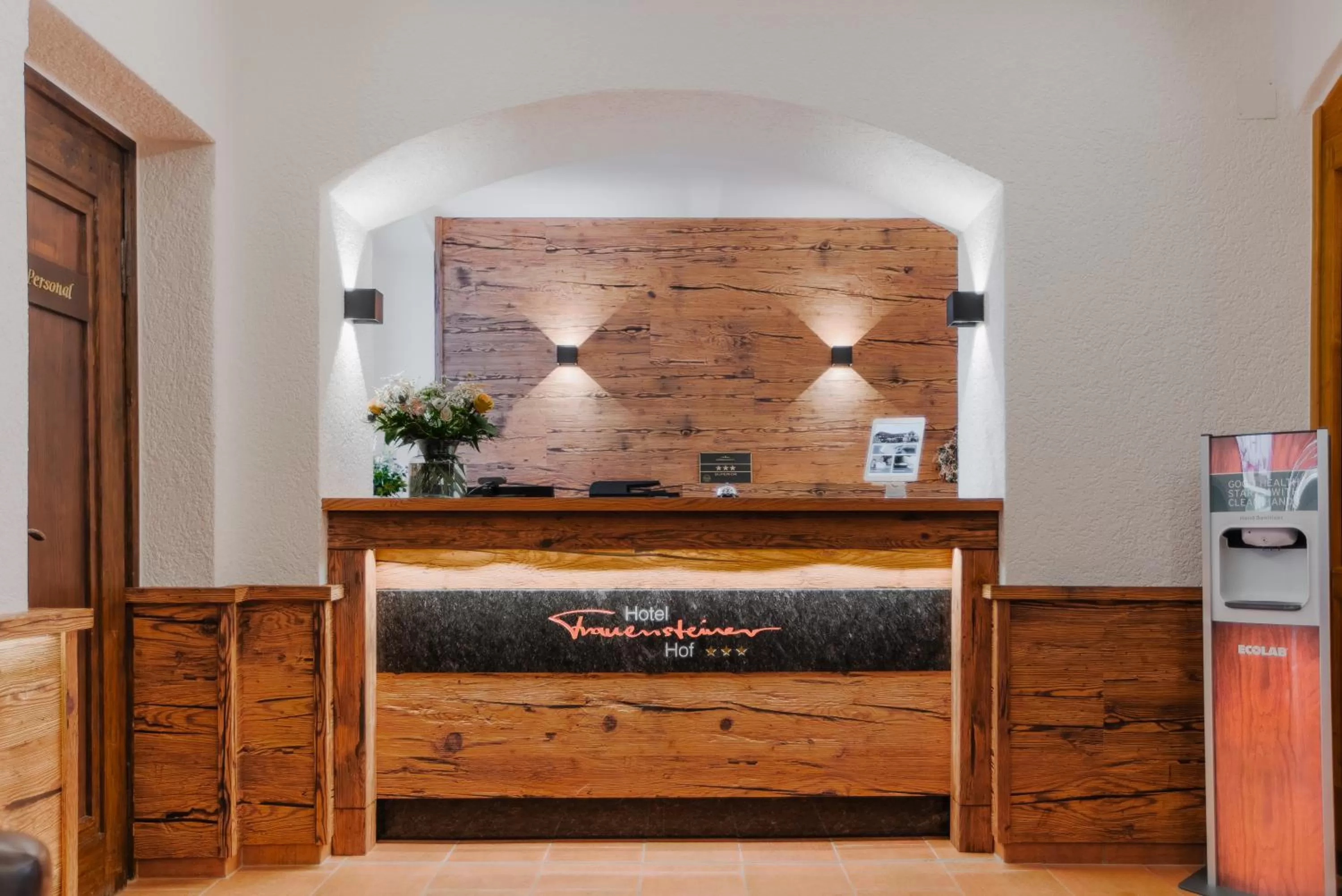 Lobby or reception in Hotel Frauensteiner Hof