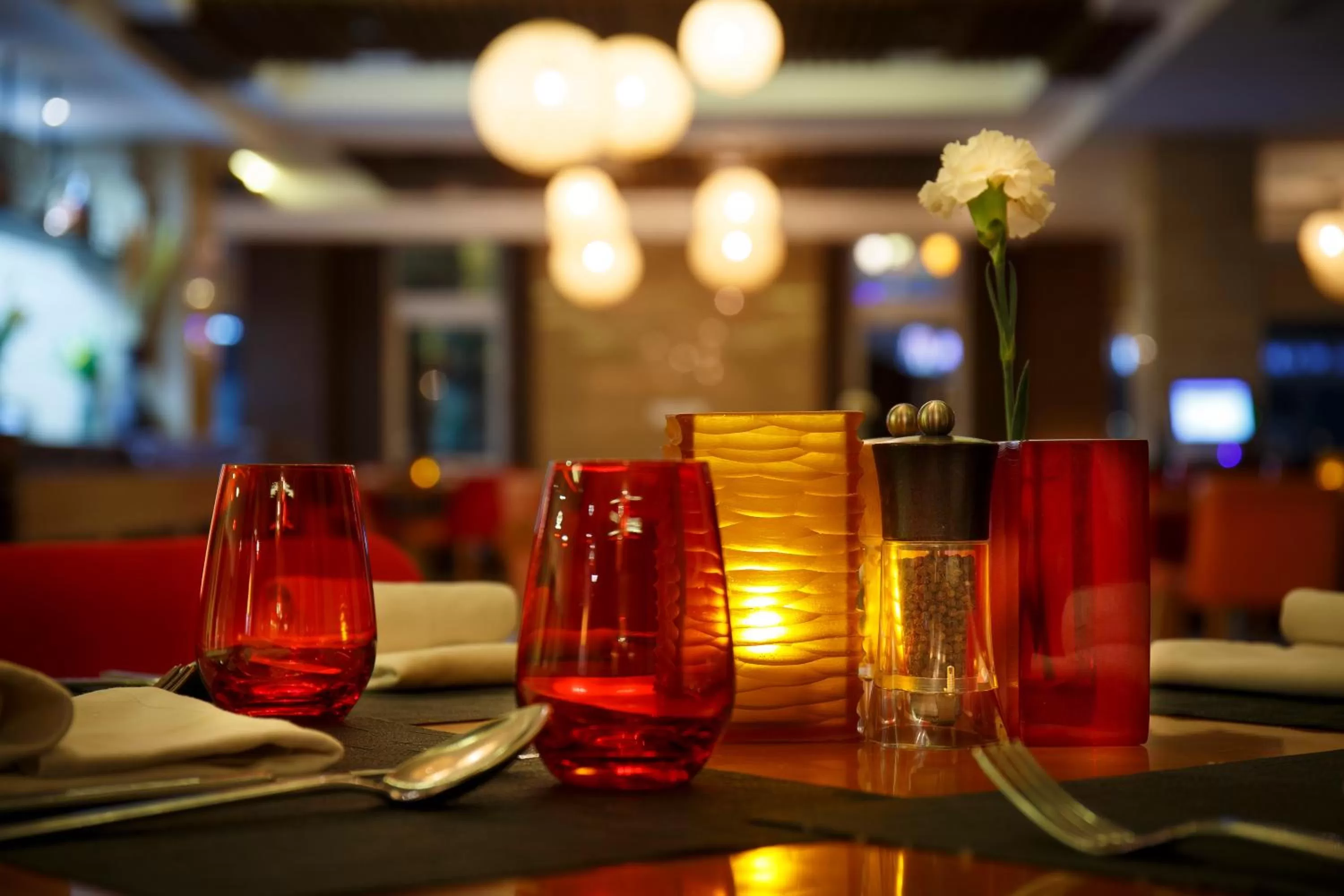 Restaurant/places to eat in Royal Singi Hotel