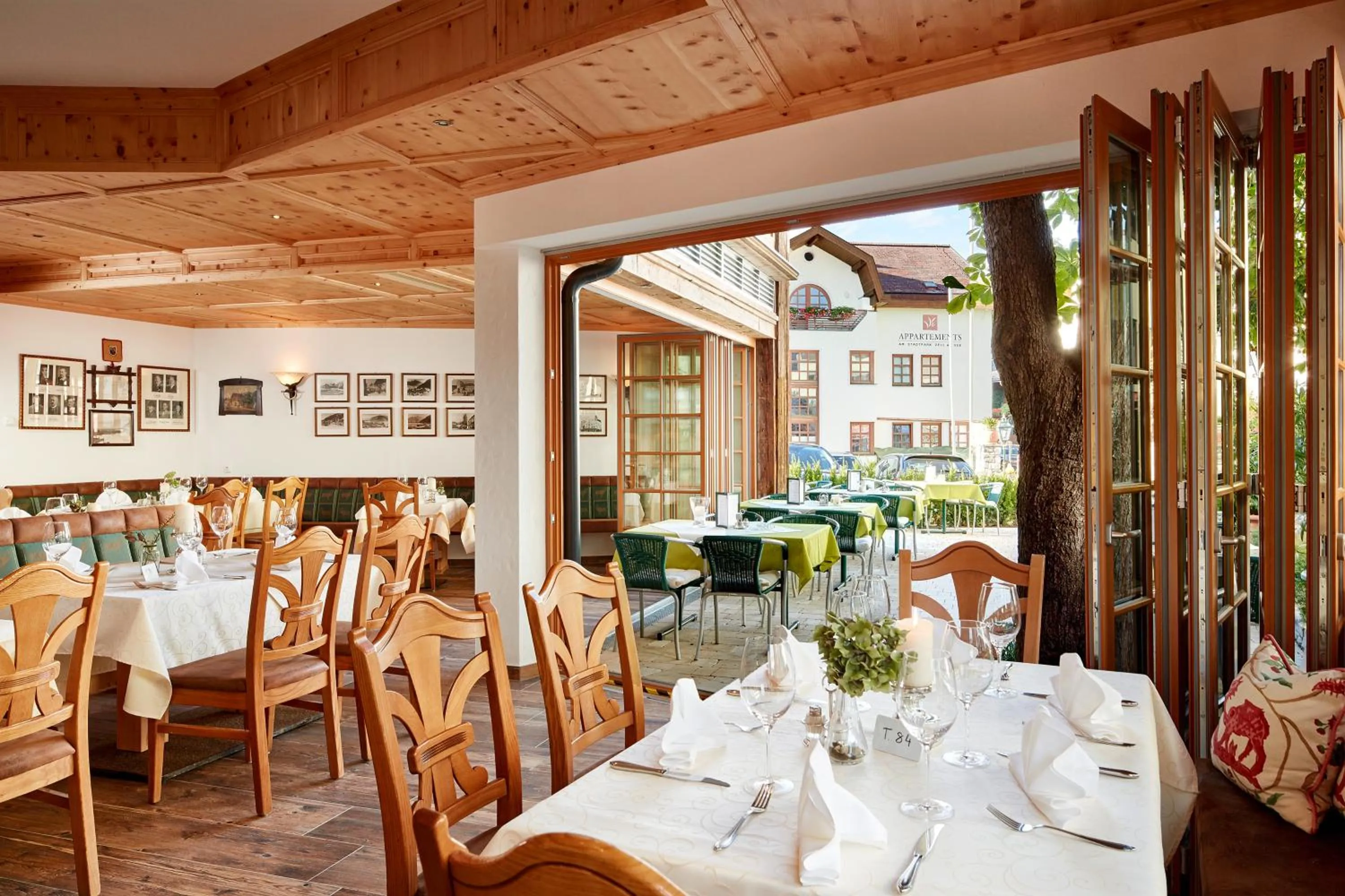 Restaurant/places to eat in Romantikhotel Zell am See