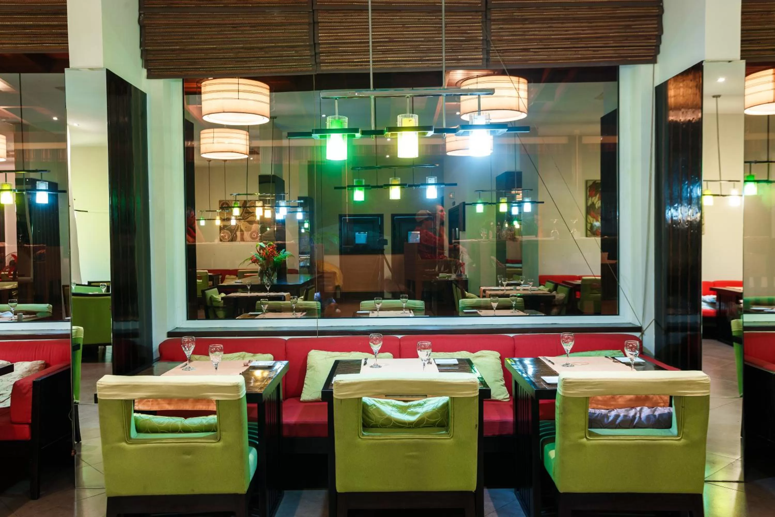 Restaurant/places to eat in Calypso Hôtel