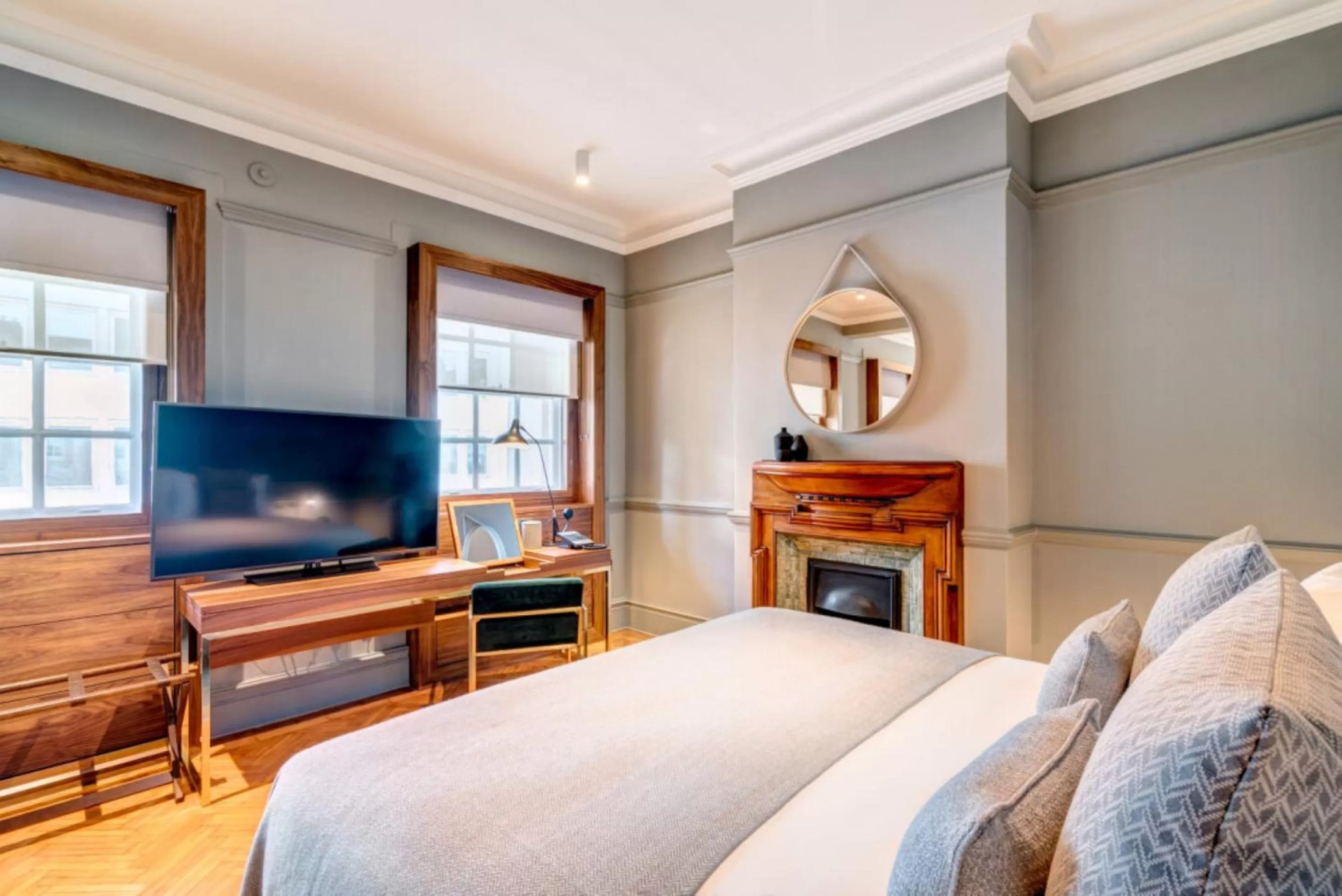 Bed in Apex Temple Court Hotel