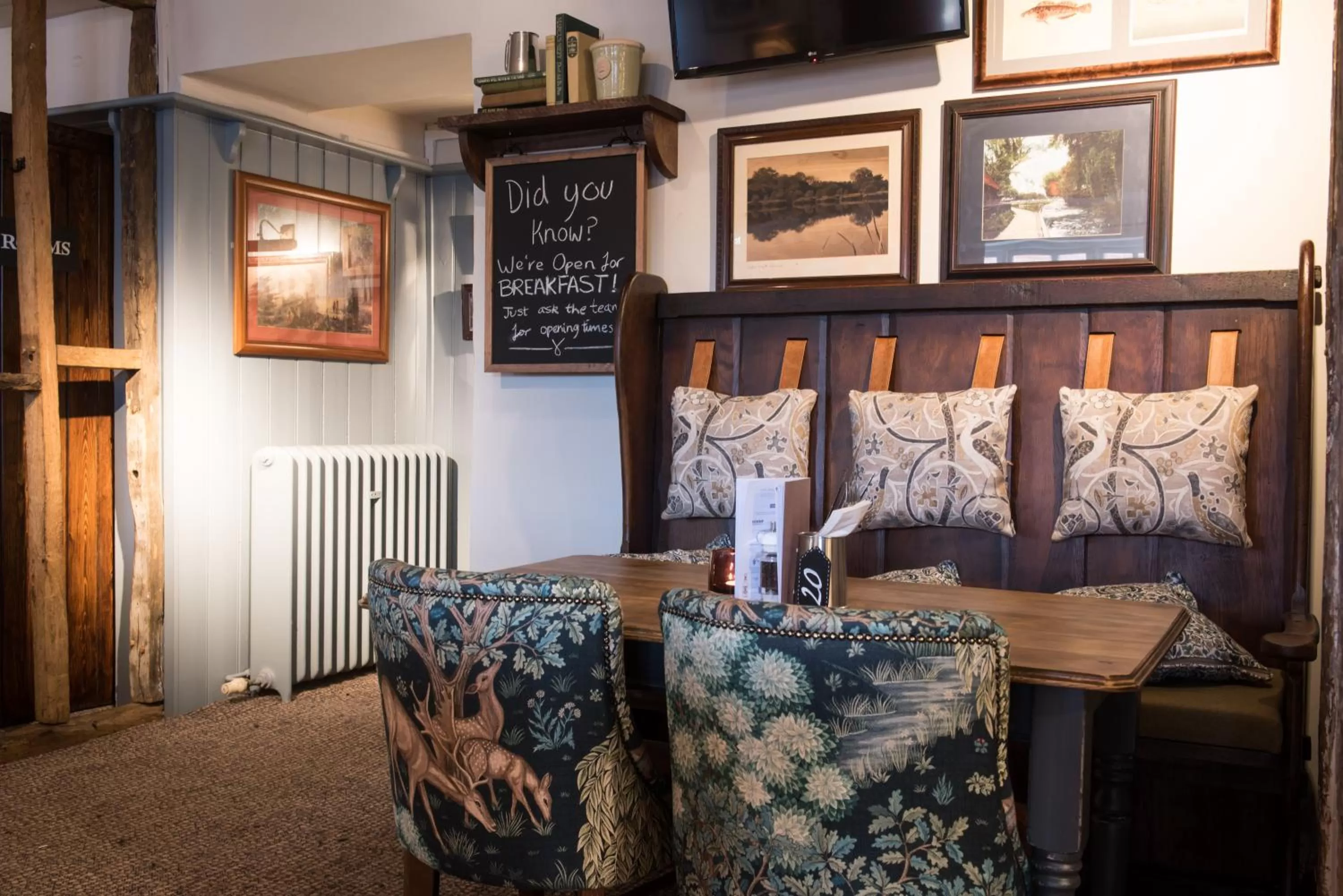 Restaurant/places to eat, Seating Area in The Five Bells by Innkeeper's Collection