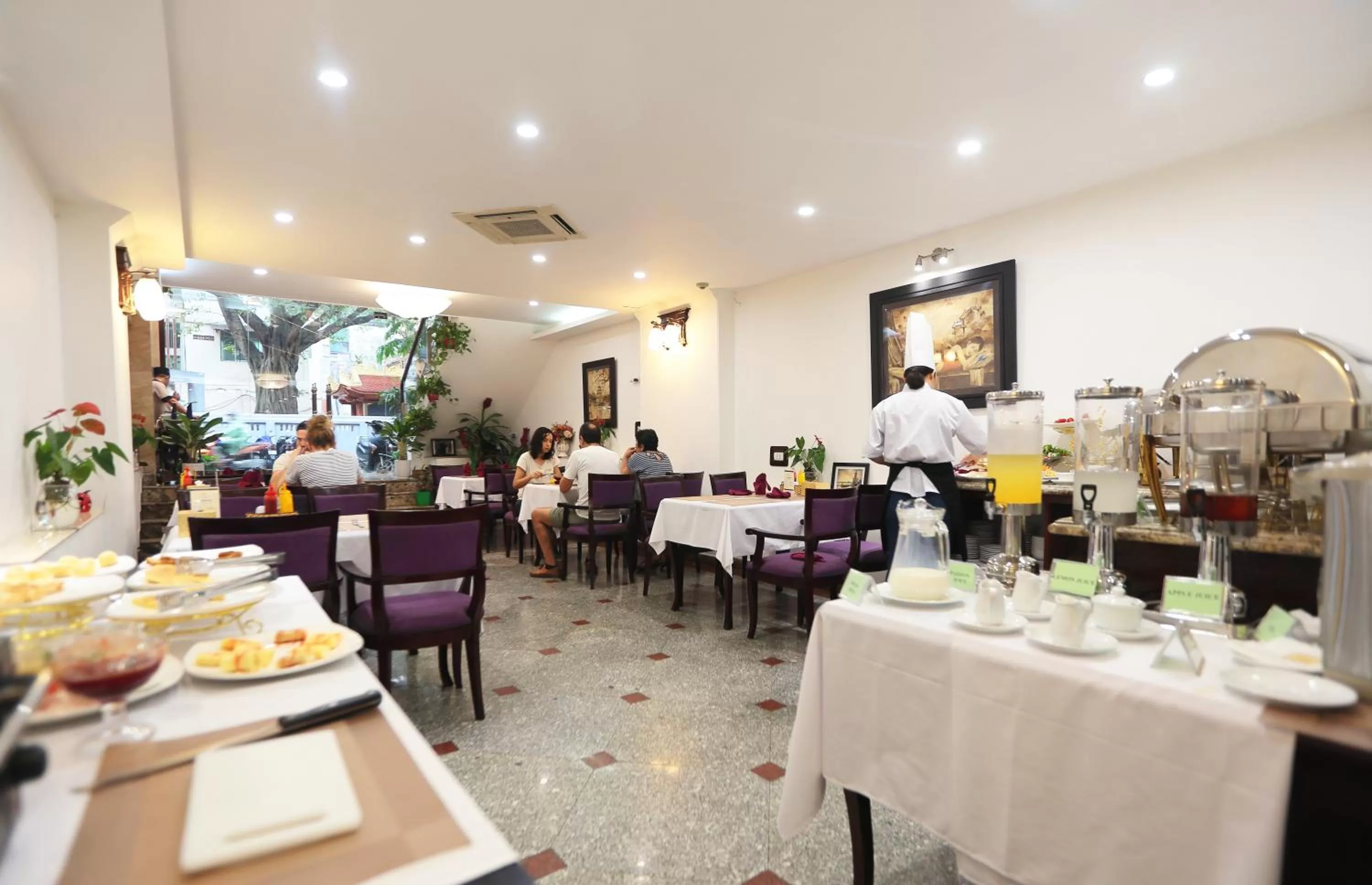 Restaurant/places to eat in Hanoi Siva Luxury Hotel & Travel