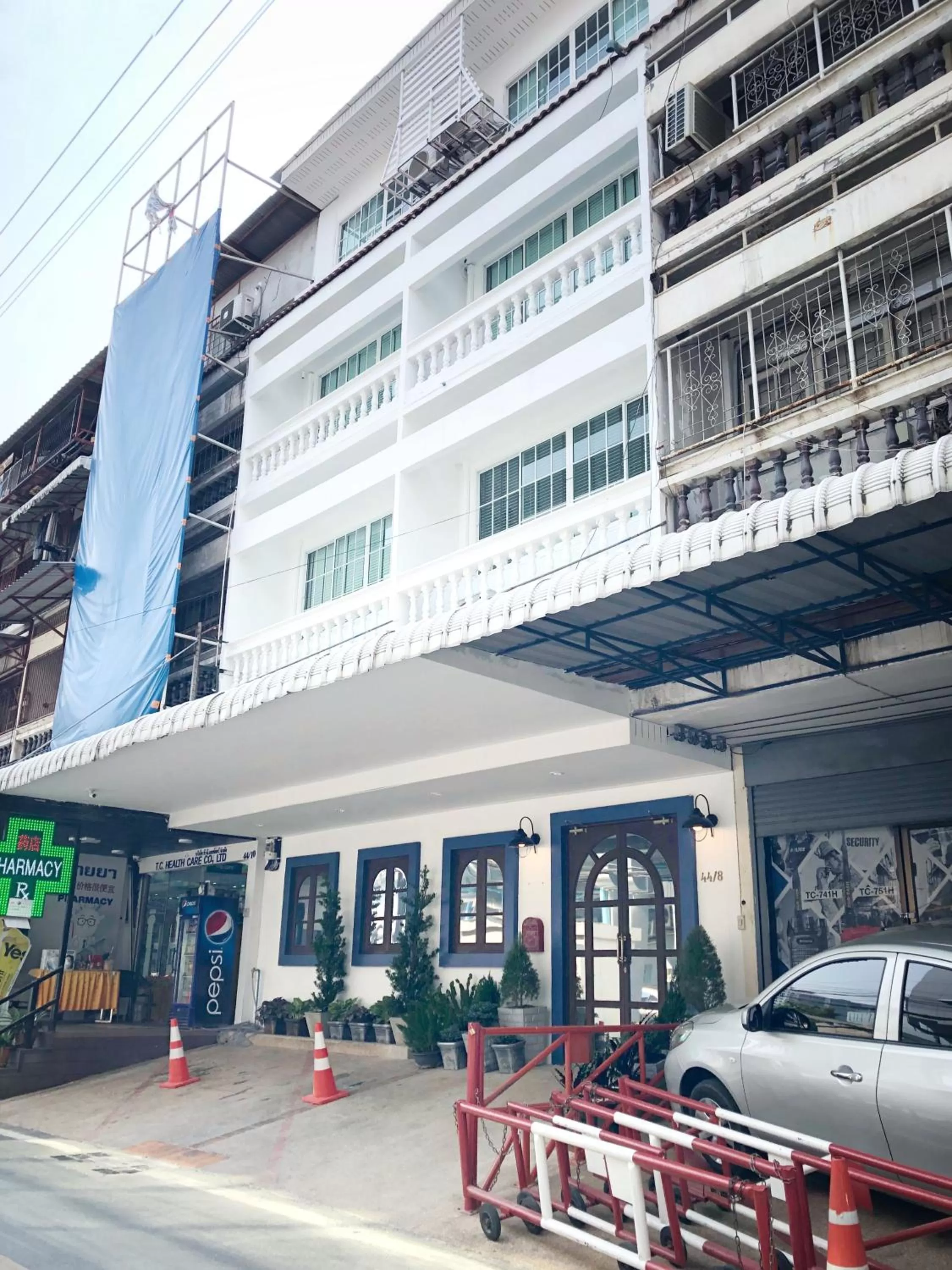 Facade/entrance in Hide and Seek Boutique Hometel