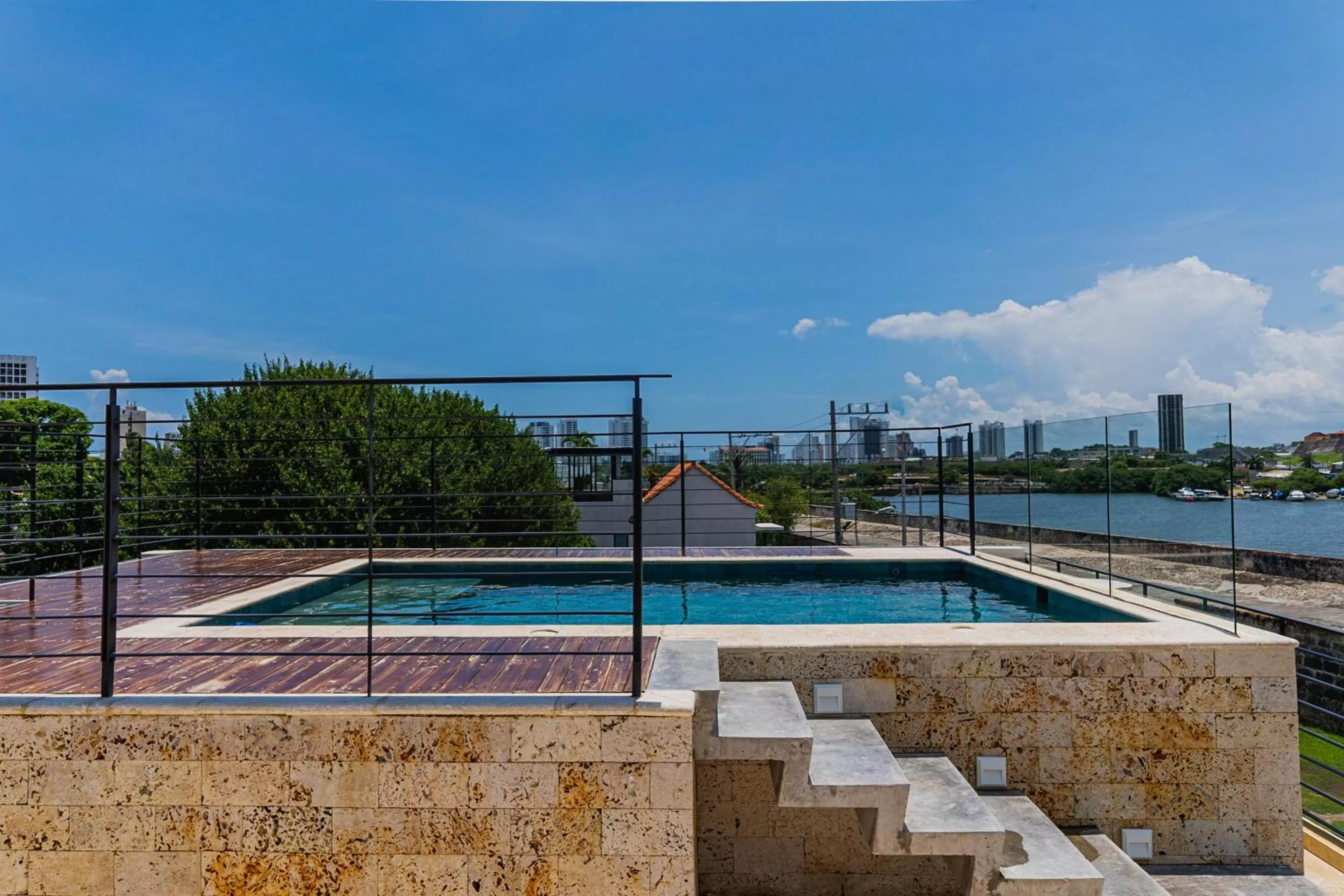Swimming pool in Del Mar Guest House