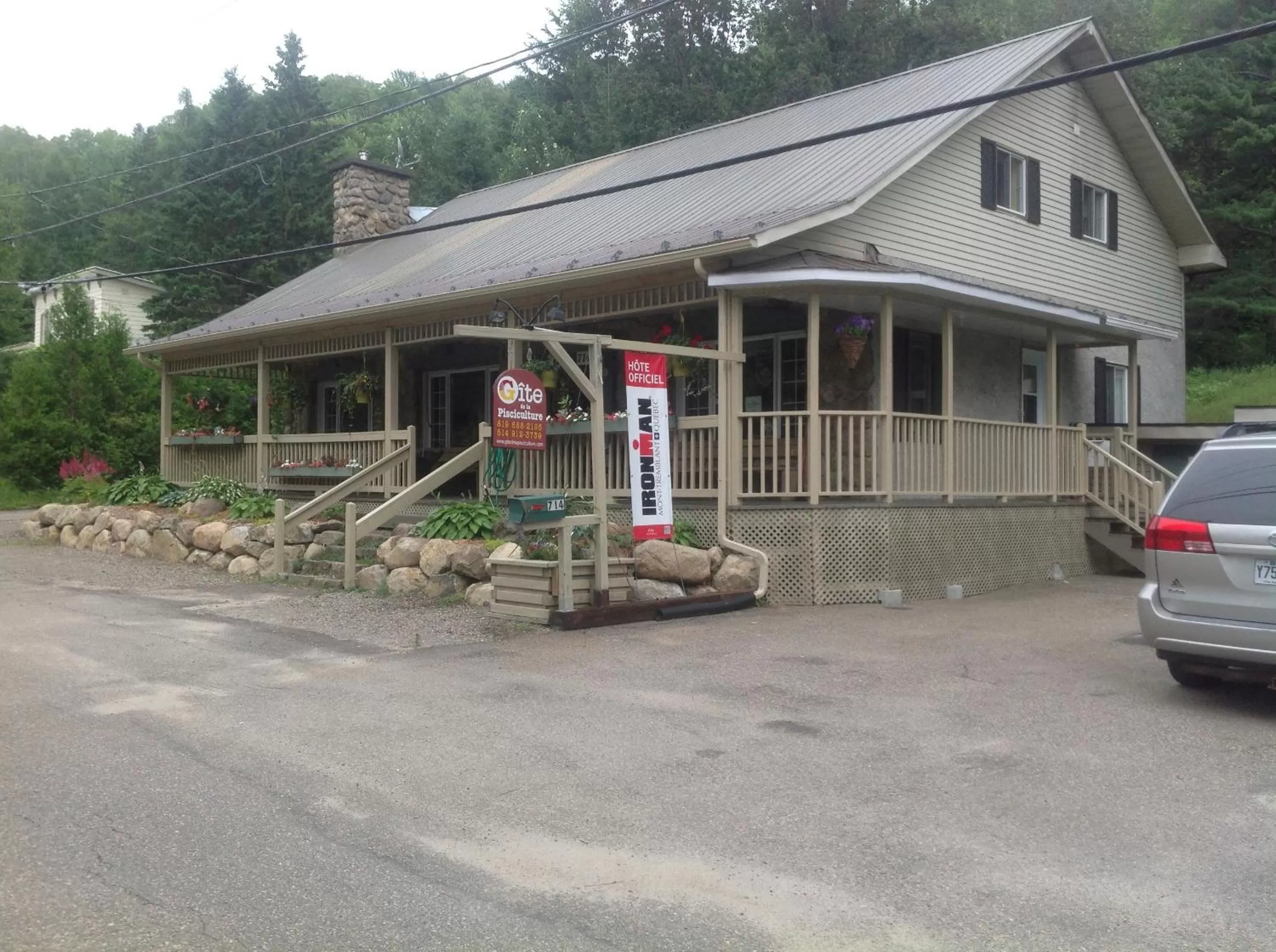 Facade/entrance, Property Building in Gîte de la Pisciculture
