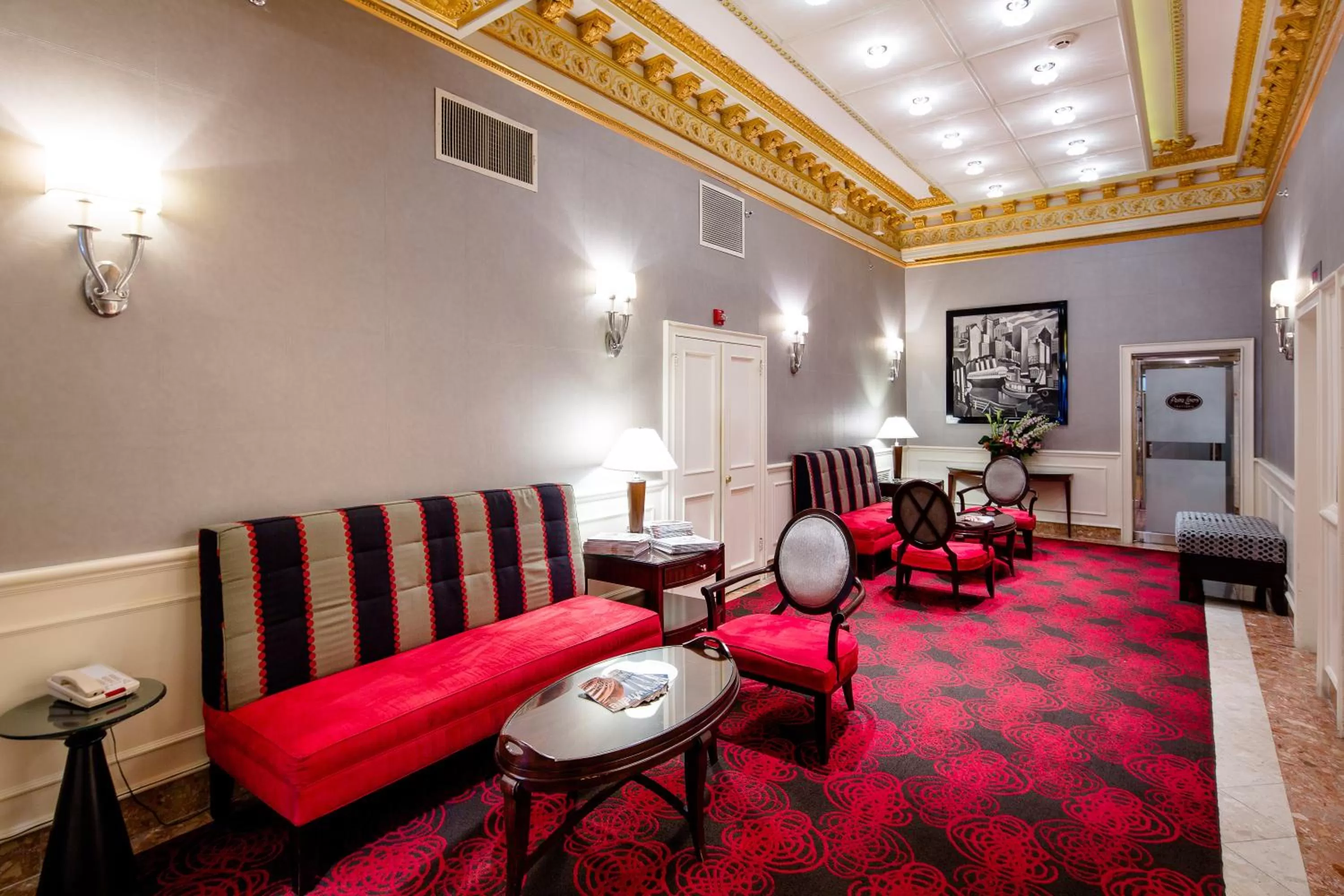 Communal lounge/ TV room in Radio City Apartments