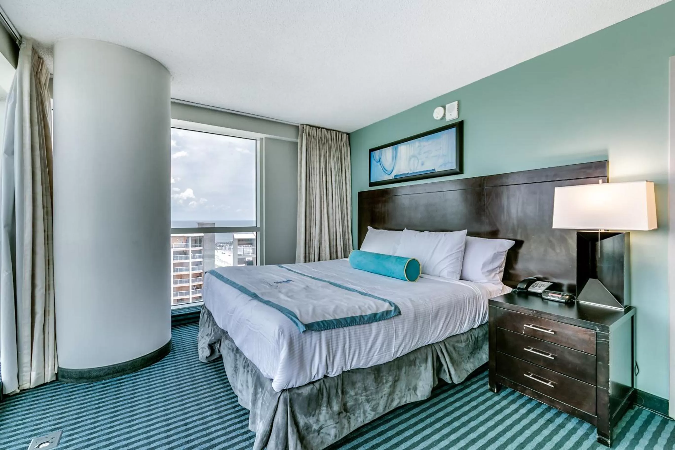 Bed in Oceans One Resort