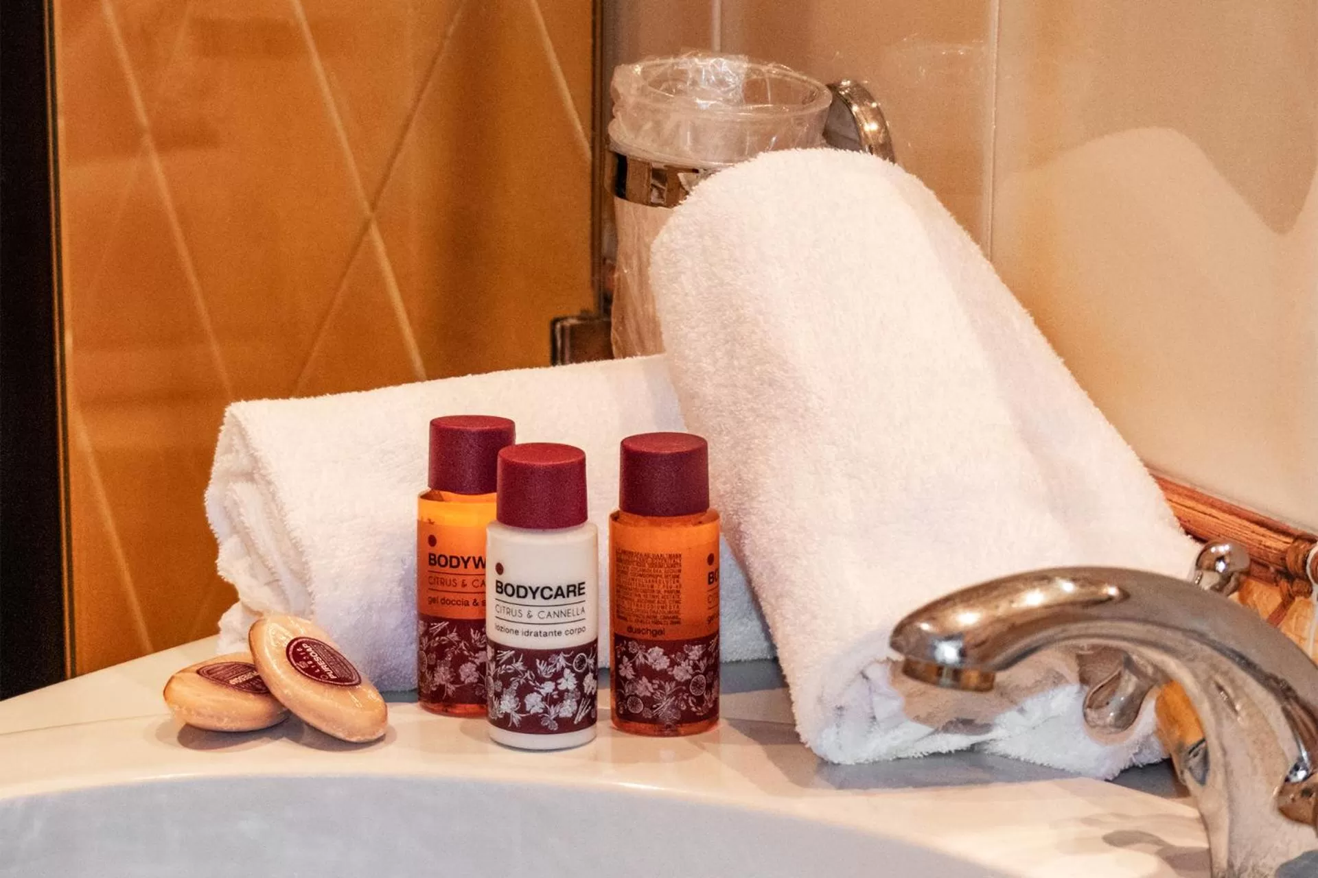 Bathroom in Hotel Astoria