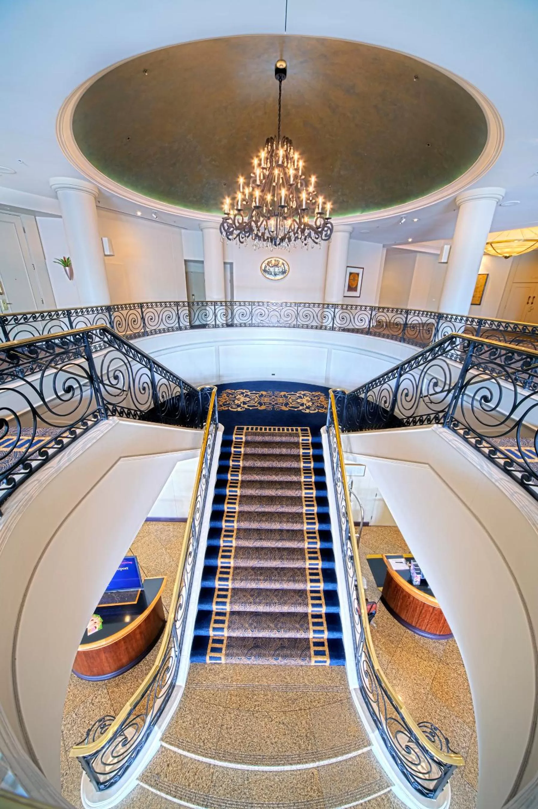 Decorative detail in Stamford Plaza Sydney Airport Hotel & Conference Centre