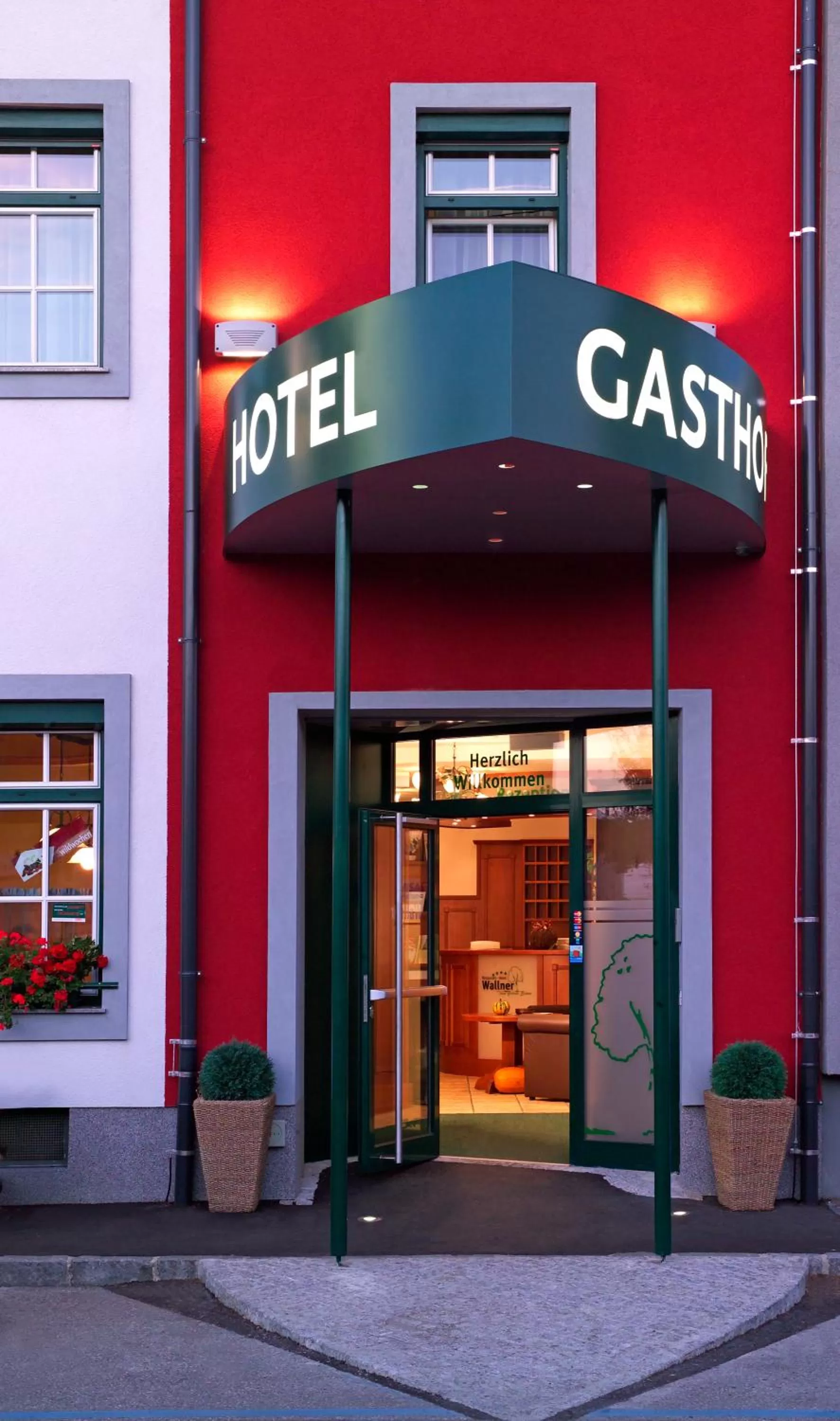 Facade/entrance in Hotel Restaurant Wallner I contactless check-in