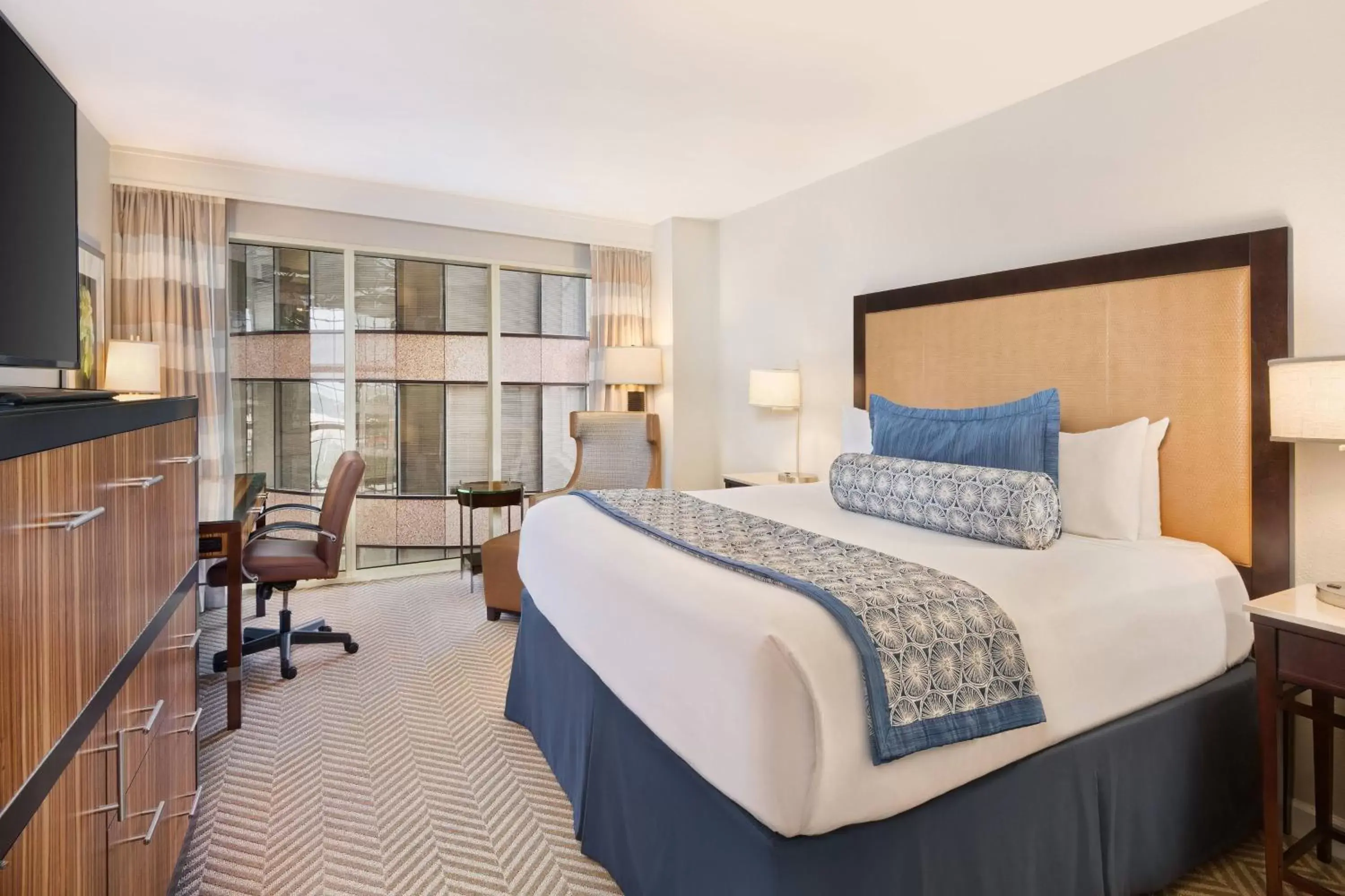 Superior King Room in The Westshore Grand, A Tribute Portfolio Hotel, Tampa Superior King Room in The Westshore Grand, A Tribute Portfolio Hotel, Tampa